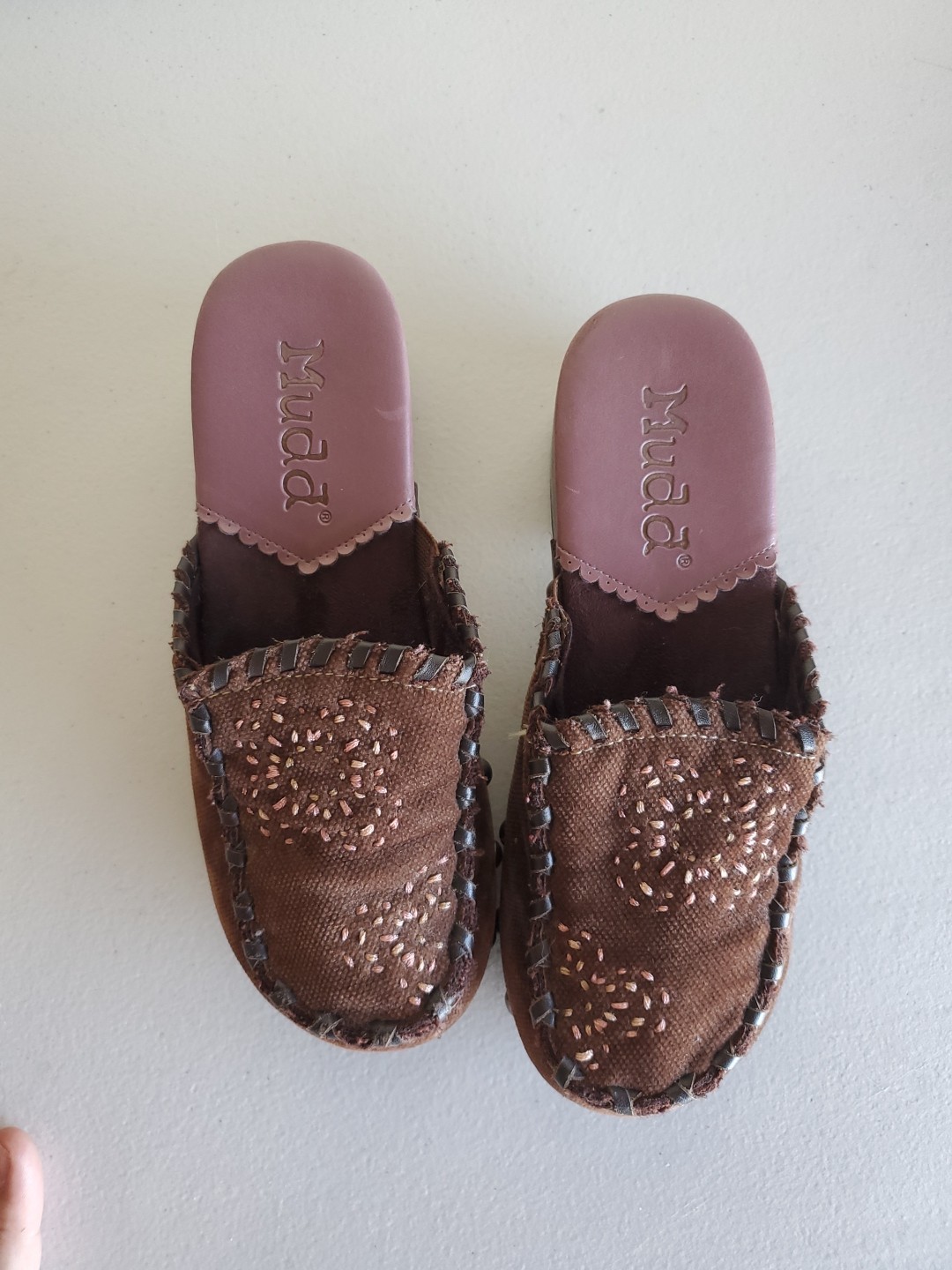 Vintage MUDD Slip-on Clogs Size 6 Wood Leather Cloth Stitch Studs Brown y2k 90s