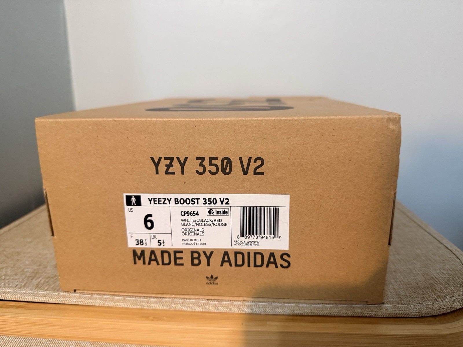 adidas YZY 350 V2