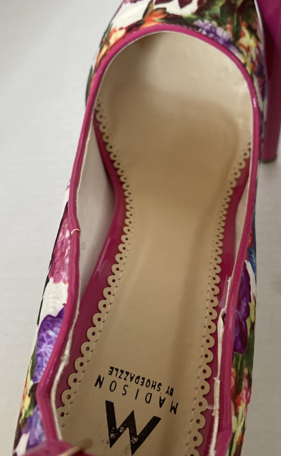 Madison By Shoe Dazzle Women’s SZ 7 Pink Floral Patent Leather Stiletto Heel