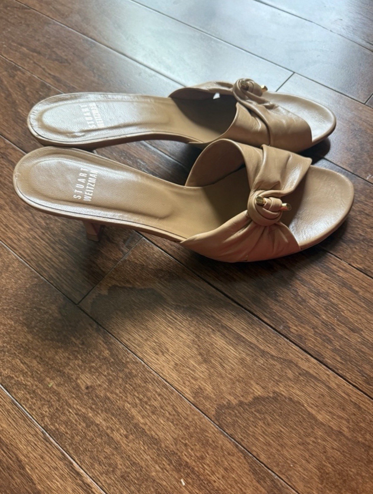 Stuart Weitzman Women’s Beige Leather Bow Slip-On Open Toe Heels 7
