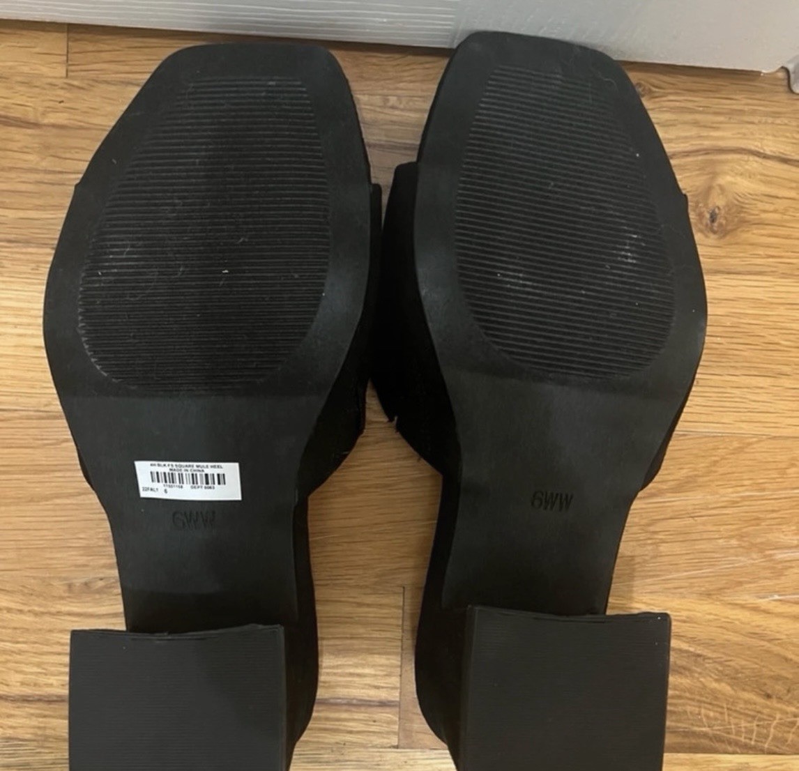 Torrid Women’s Black Mule Square Toe Block Heel Sandal Size 6w