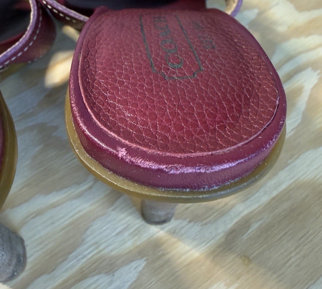 Coach Women’s Burgundy Leather Slide Sandals Straps Buckle Logo Size 7.5B