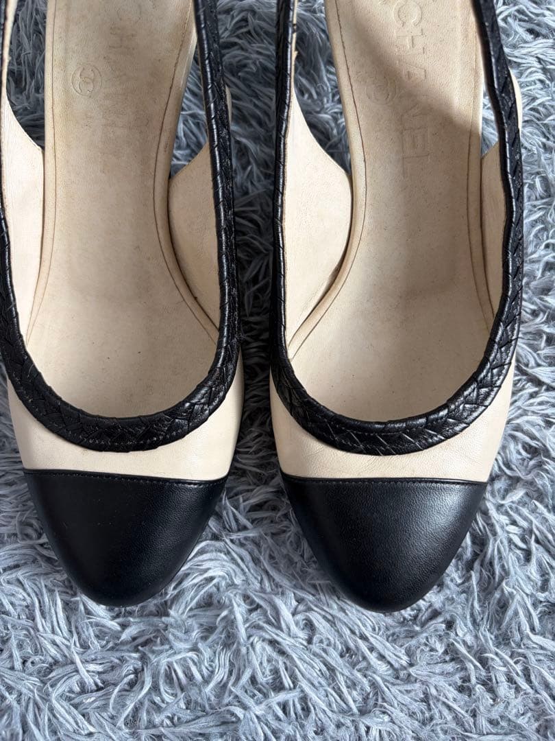 Vintage Chanel Strappy Sandals Size 23cm Cream Black CC Logo