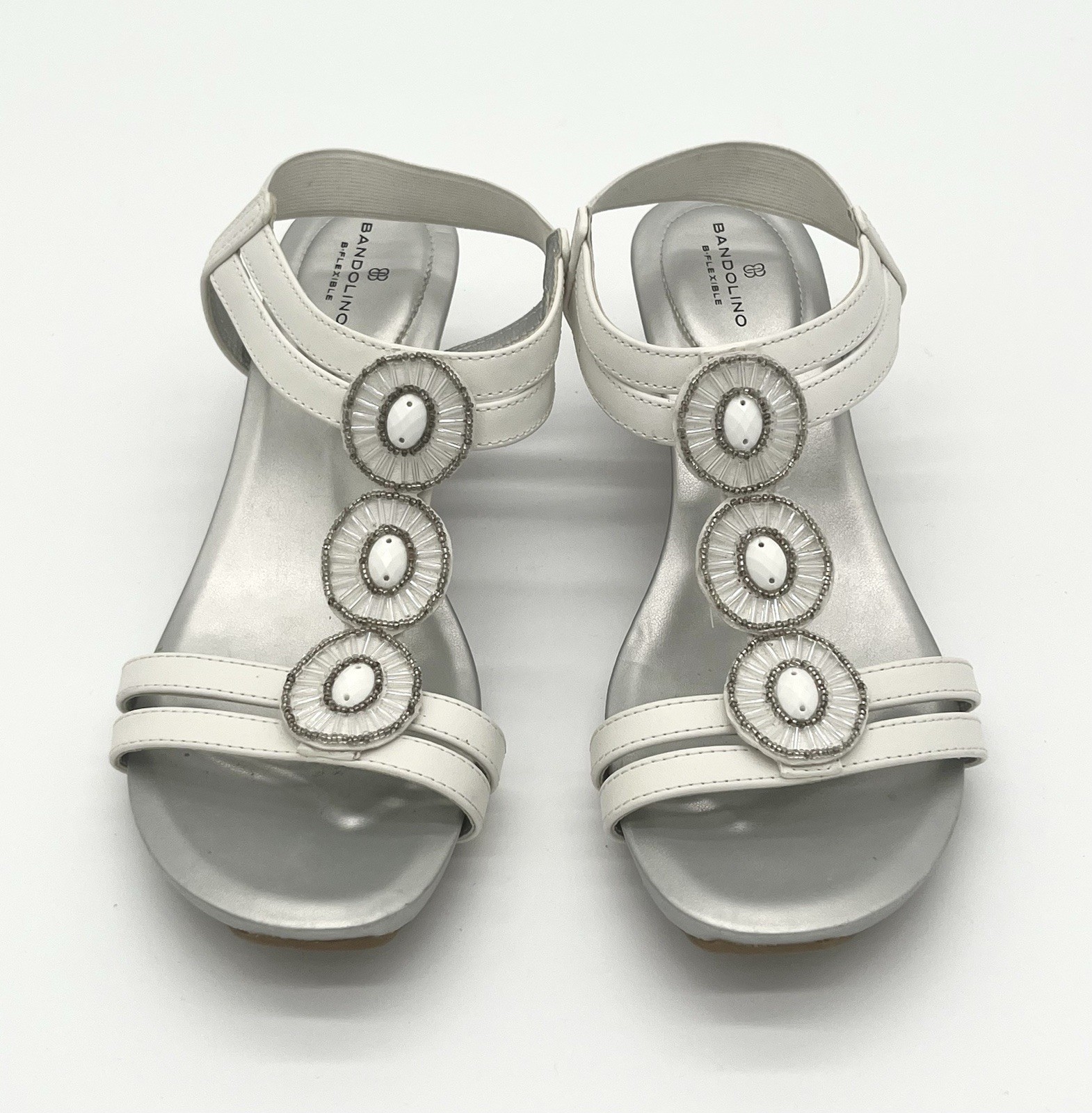 Bandolino B-Flexible White Silver Wedge Sandals Beaded Rhinestone Medallion 7.5M