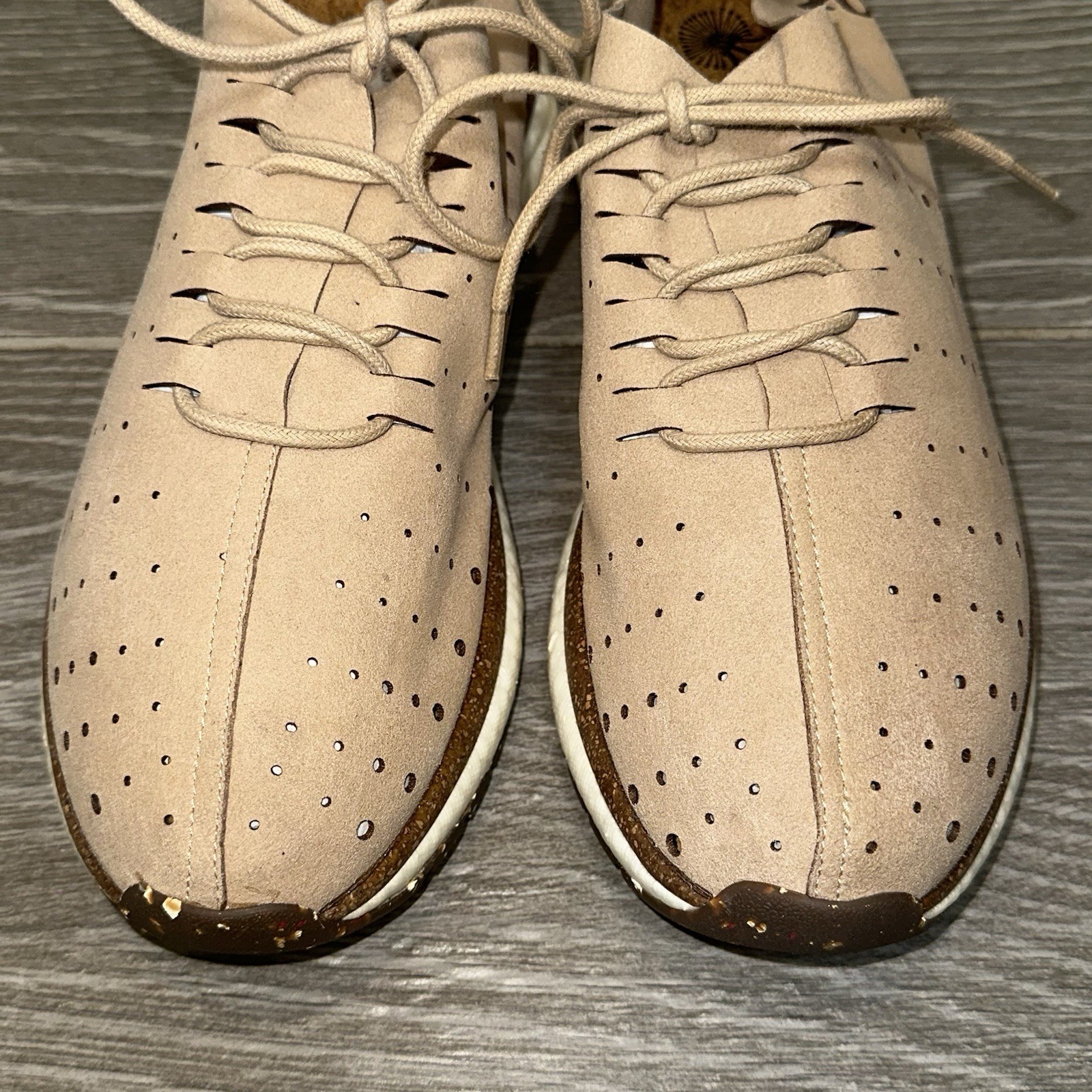 OTBT Alstead Comfort Sneaker Beige Vegan Suede Streetwear Activewear Women’s 9.5