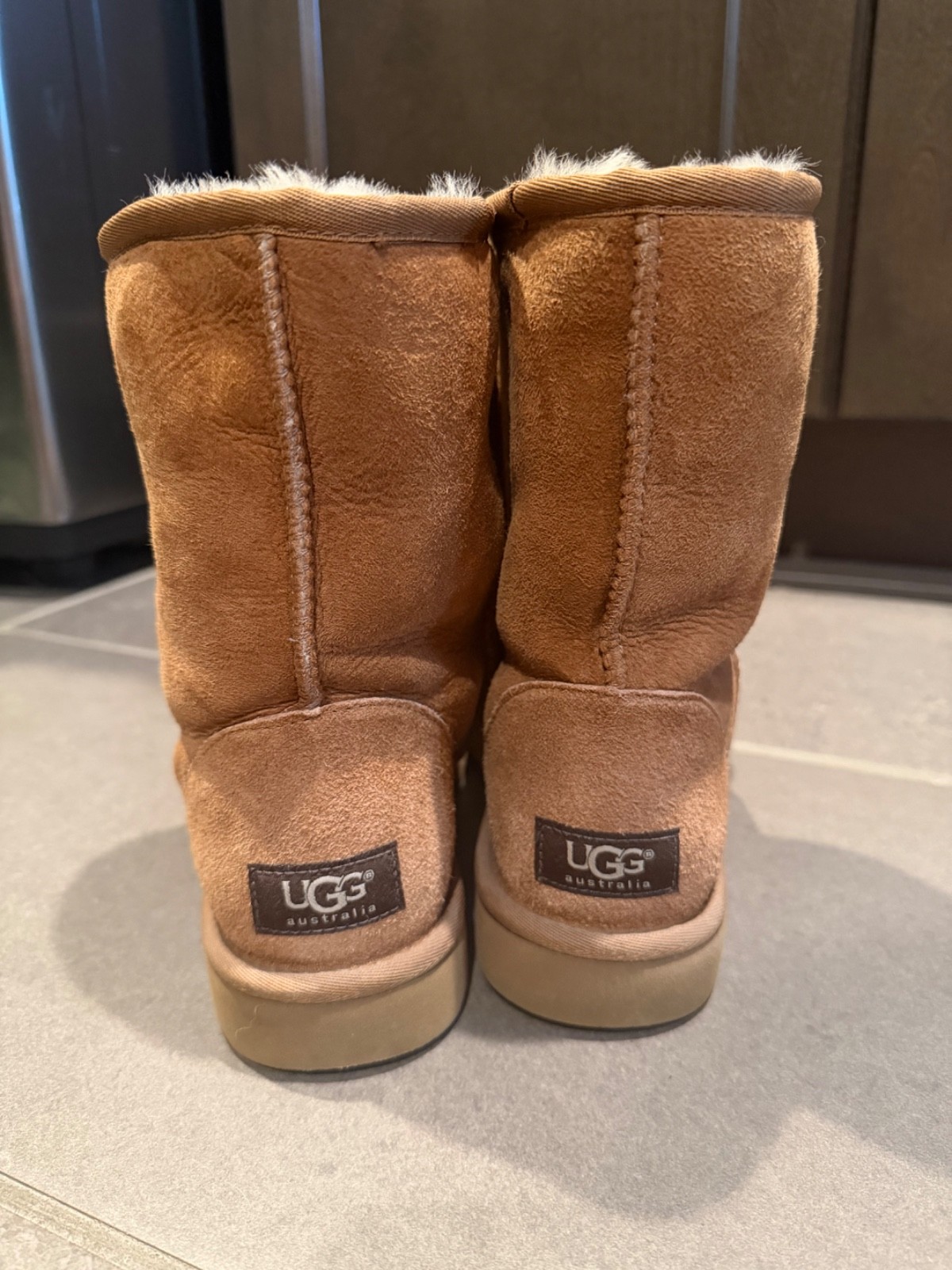 UGG Classic Short II Women’s Boot – Chestnut, US 7