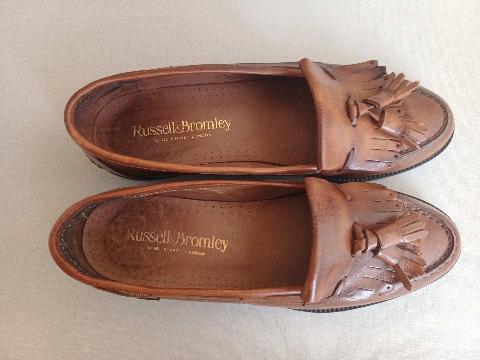 RUSSELL & BROMLEY Chester Brown Tassel College Loafers Shoes | SIZE 37.5 US 7