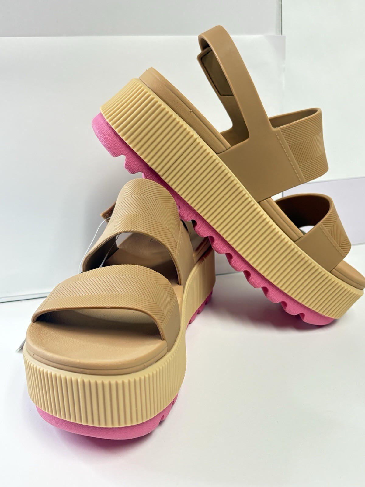 Reef Water Vista Higher Platform Women’s Sandals~Size 5~Natural/Hot Pink~NO BOX
