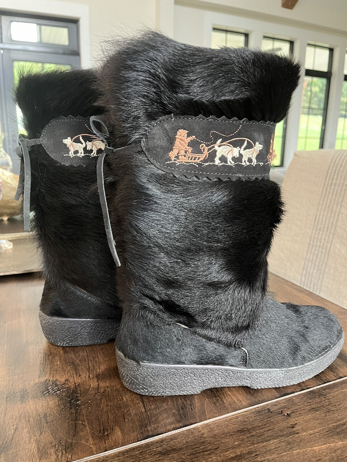 Christina Leather & Fur Embroidered Boots Made In Italy Black Size 42 Or 10/10.5