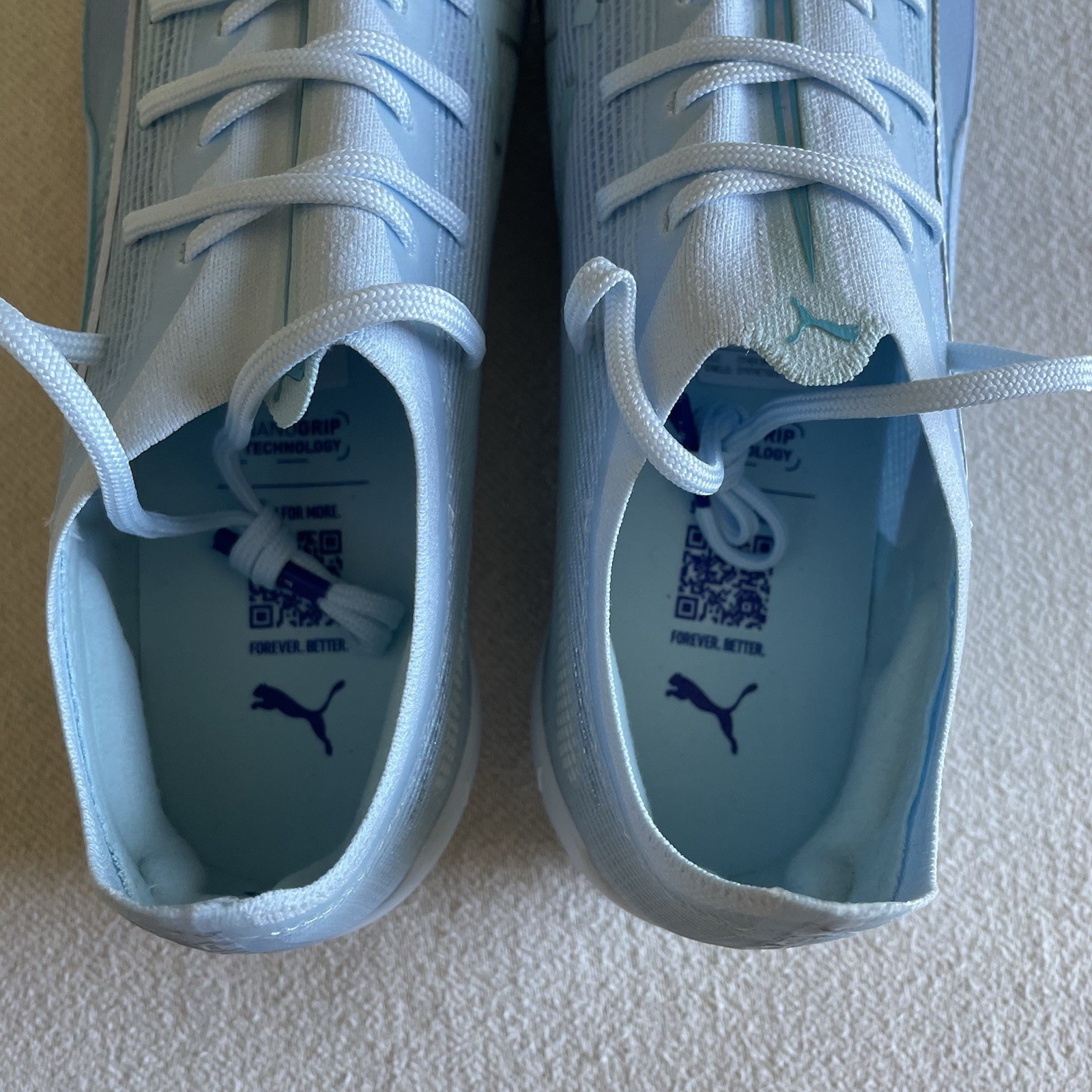 Puma Ultra 5 Ultimate Light Up FG Women Size 9 Soccer Cleat Icy Blue