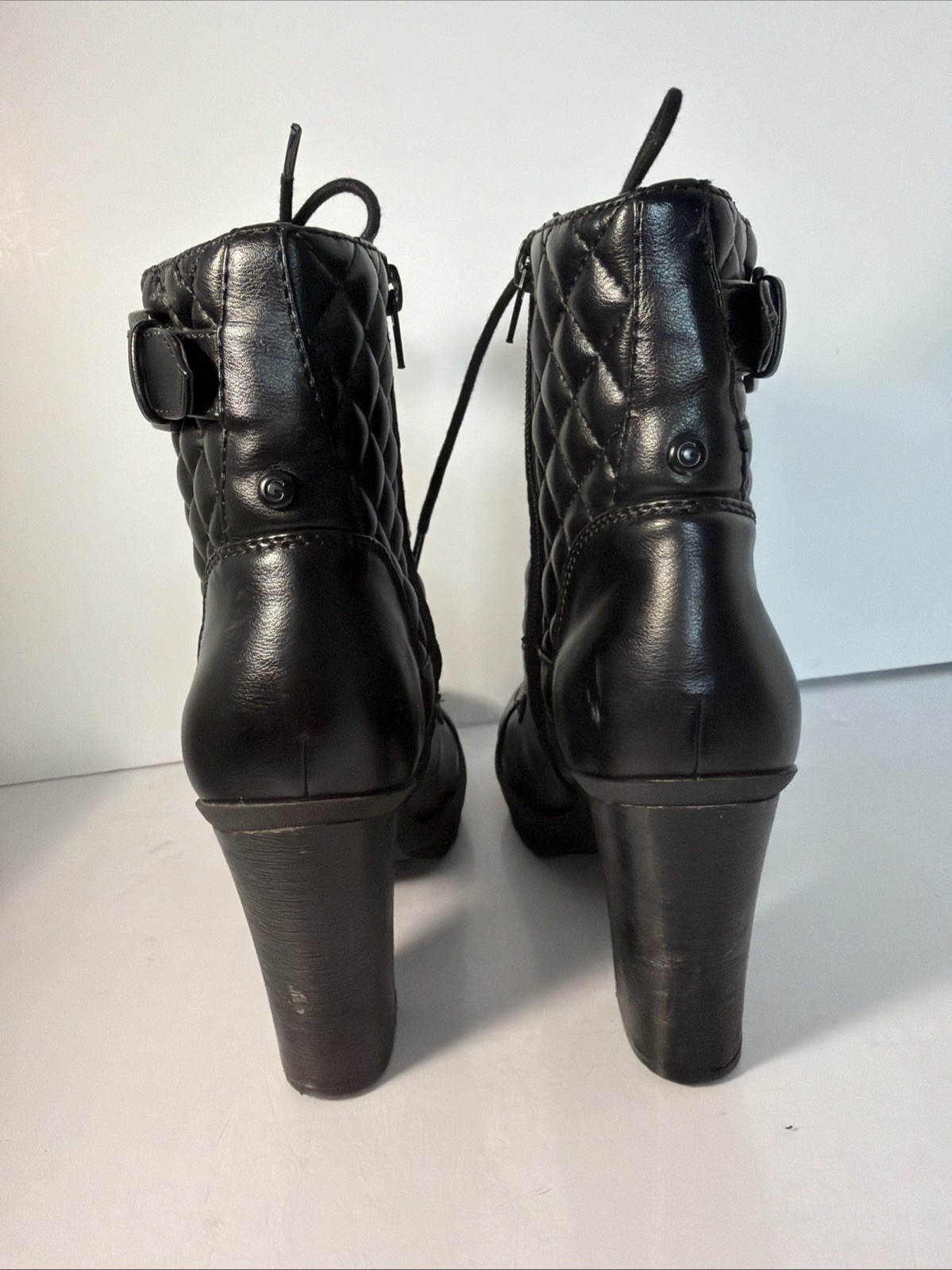 G By GUESS Black Quilted Booties Boots Heels Biker Grunge Gothic Moto Buckle 6.5