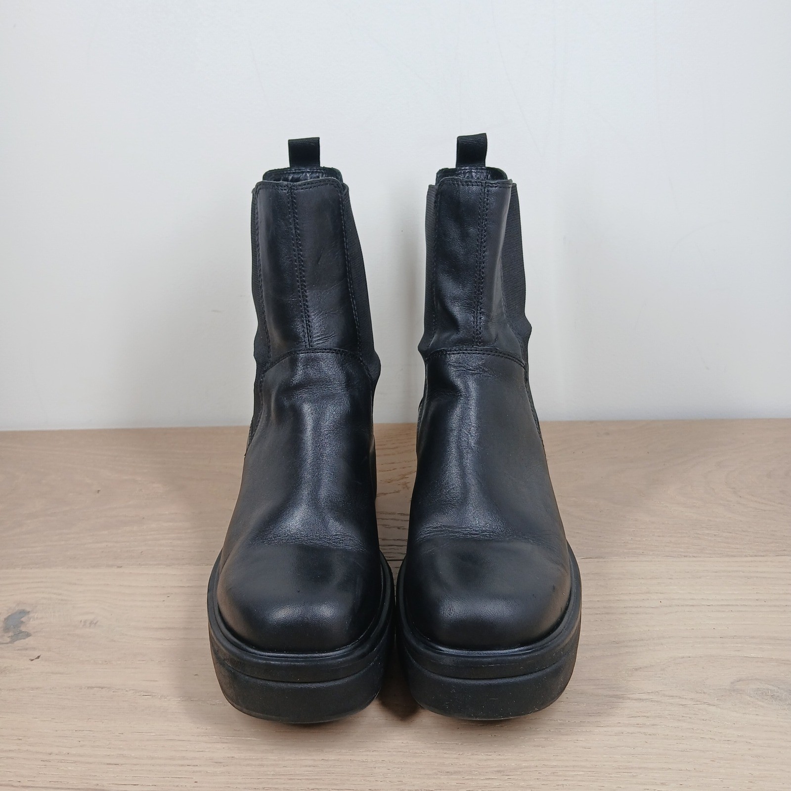 Vagabond Platform Chelsea Boots Women 7 Black Leather Chunky Platform Goth