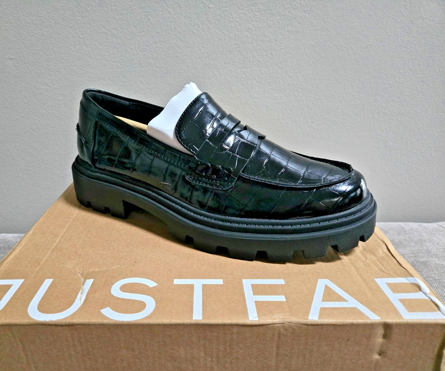 JustFab Colette Black Croc Loafer Flats Womens Size 8 New in Box