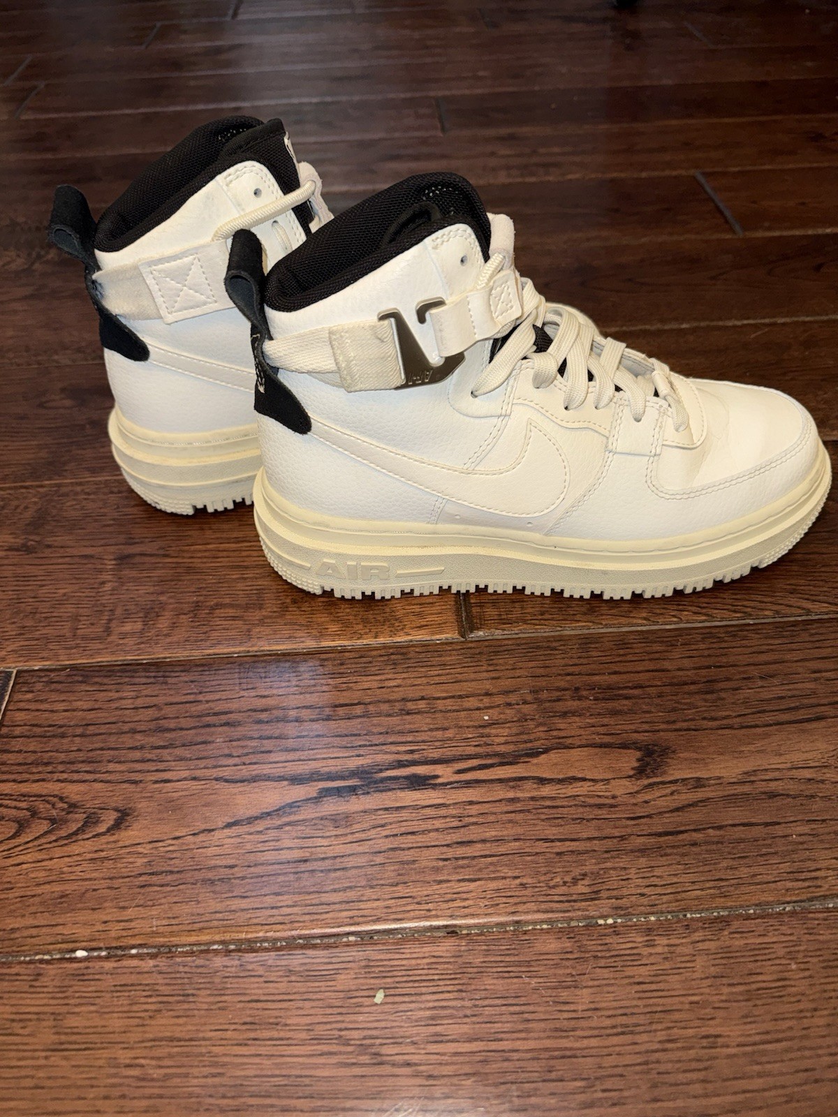 Nike Air Force 1 Utility 2.0 High Top Leather Sneakers Summit White/Black