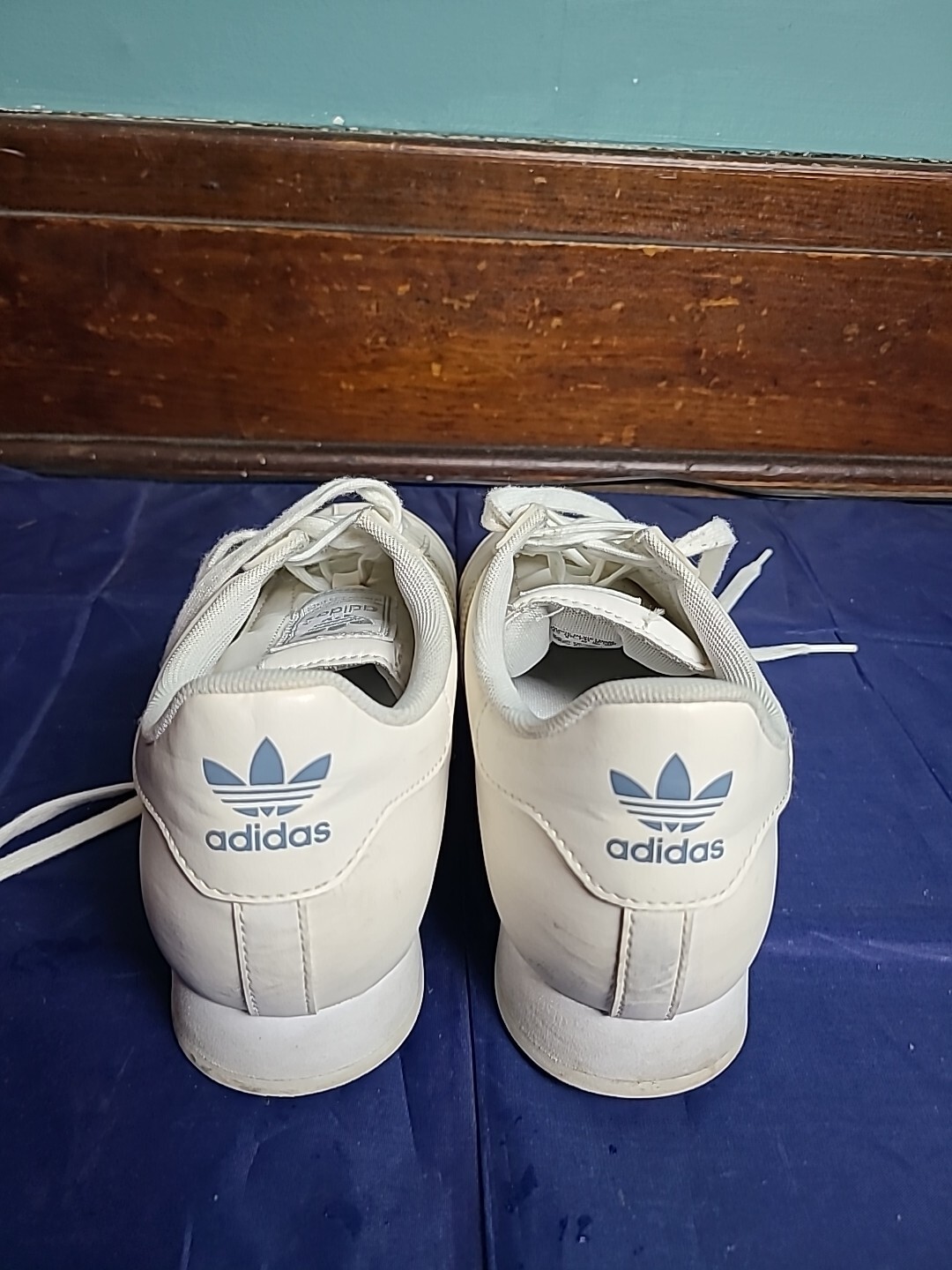 Adidas Triple White Samoa OG Low Top Women’s Size 9.5-Clean