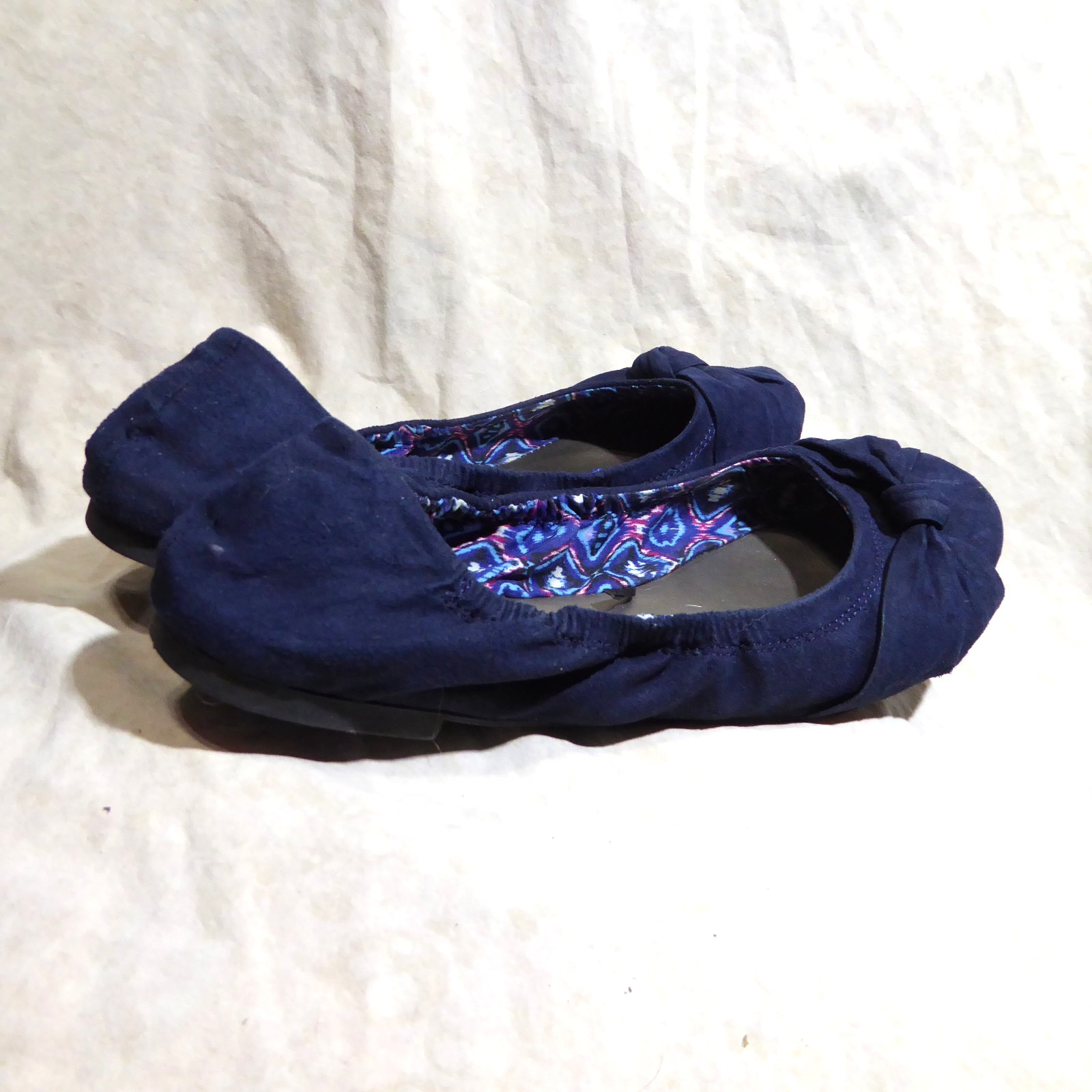 🩰 C est. 1946 Scrunch Ballet Flats 9 M Navy Blue Suede Textile; Knotted Straps
