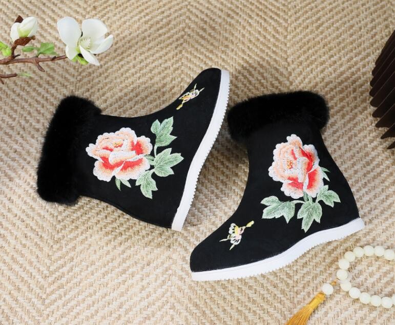Fall/ Winter Women Chinese Folk Fleece Boots Embroidered Flower Flat Shoes Warm