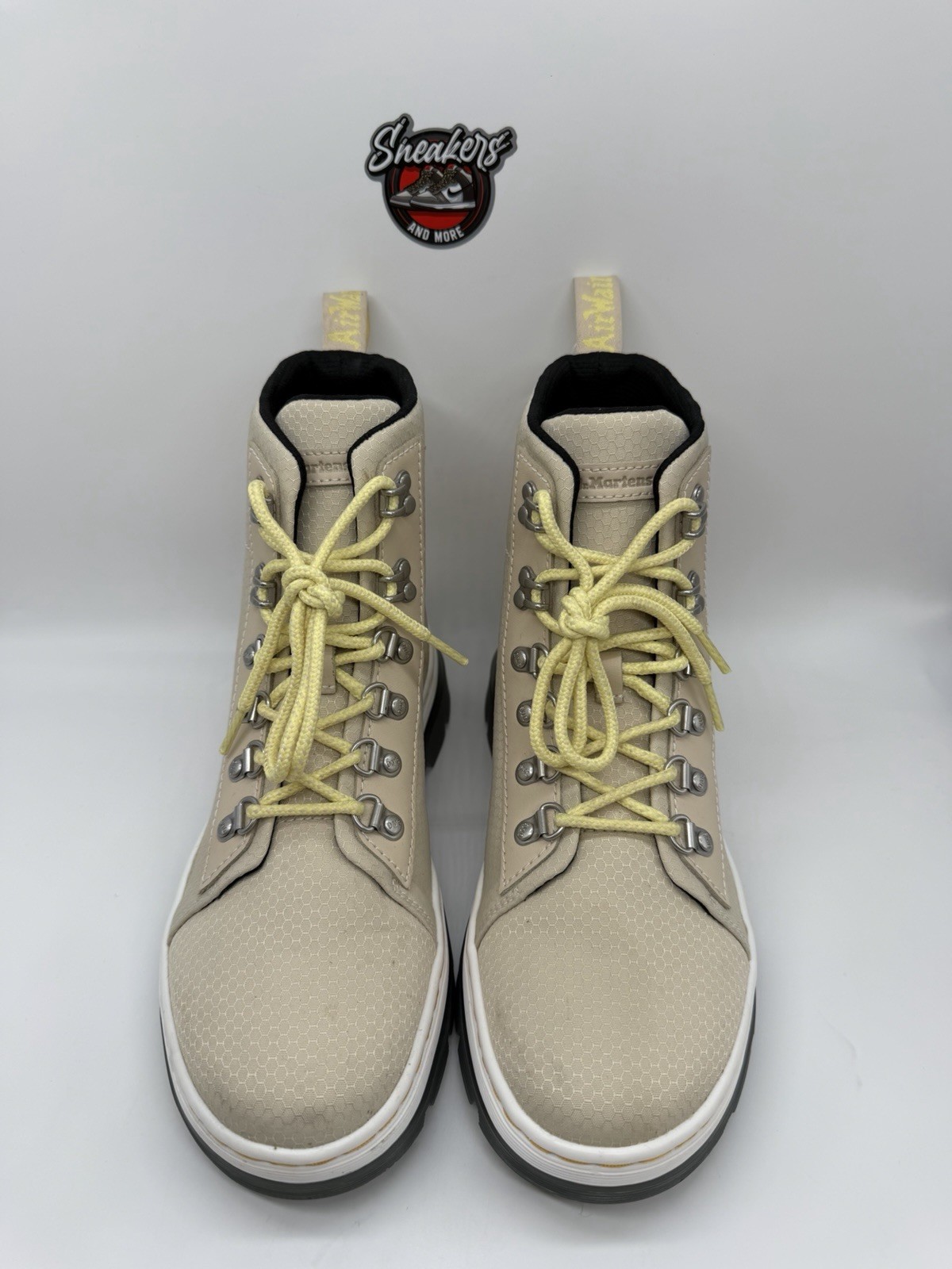 Dr. Martens Women’s Combs Eyelet Combat Boots Parchment Beige Tan 1460 Size 9