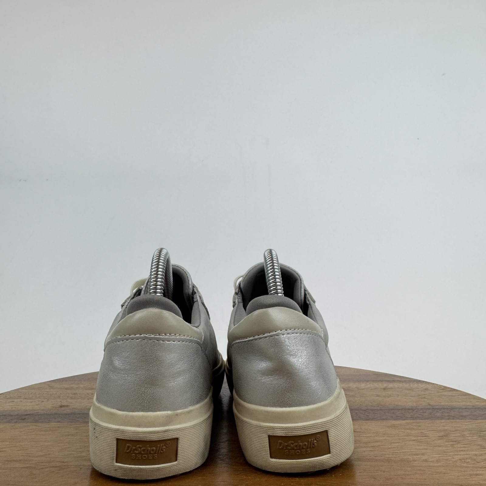 New Womens Dr Scholls Wink Lace Silver Faux Leather Comfort Sneakers Size 8.5 M