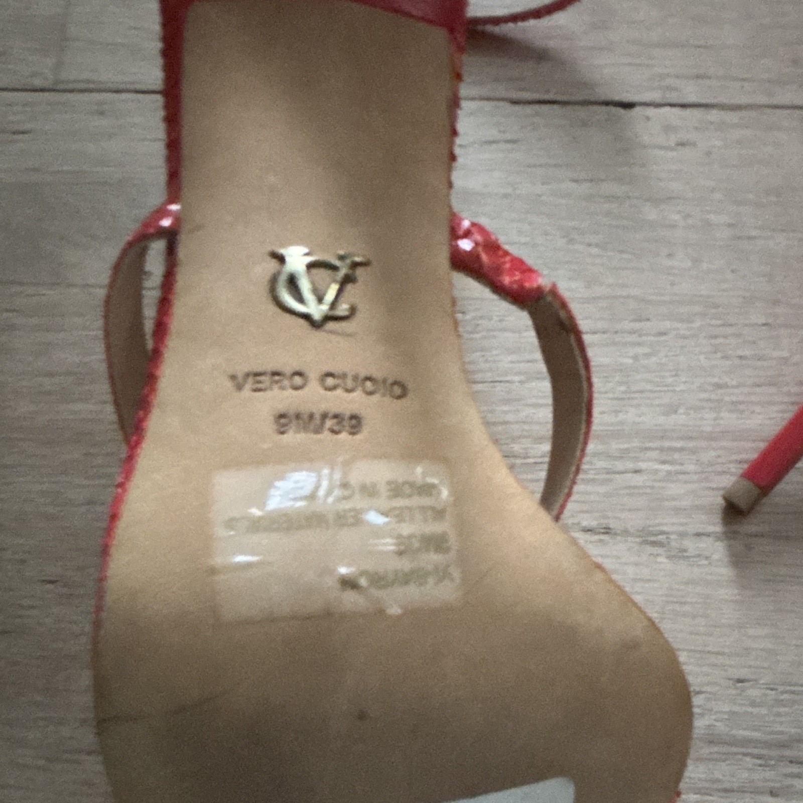 Red Stilettos ￼