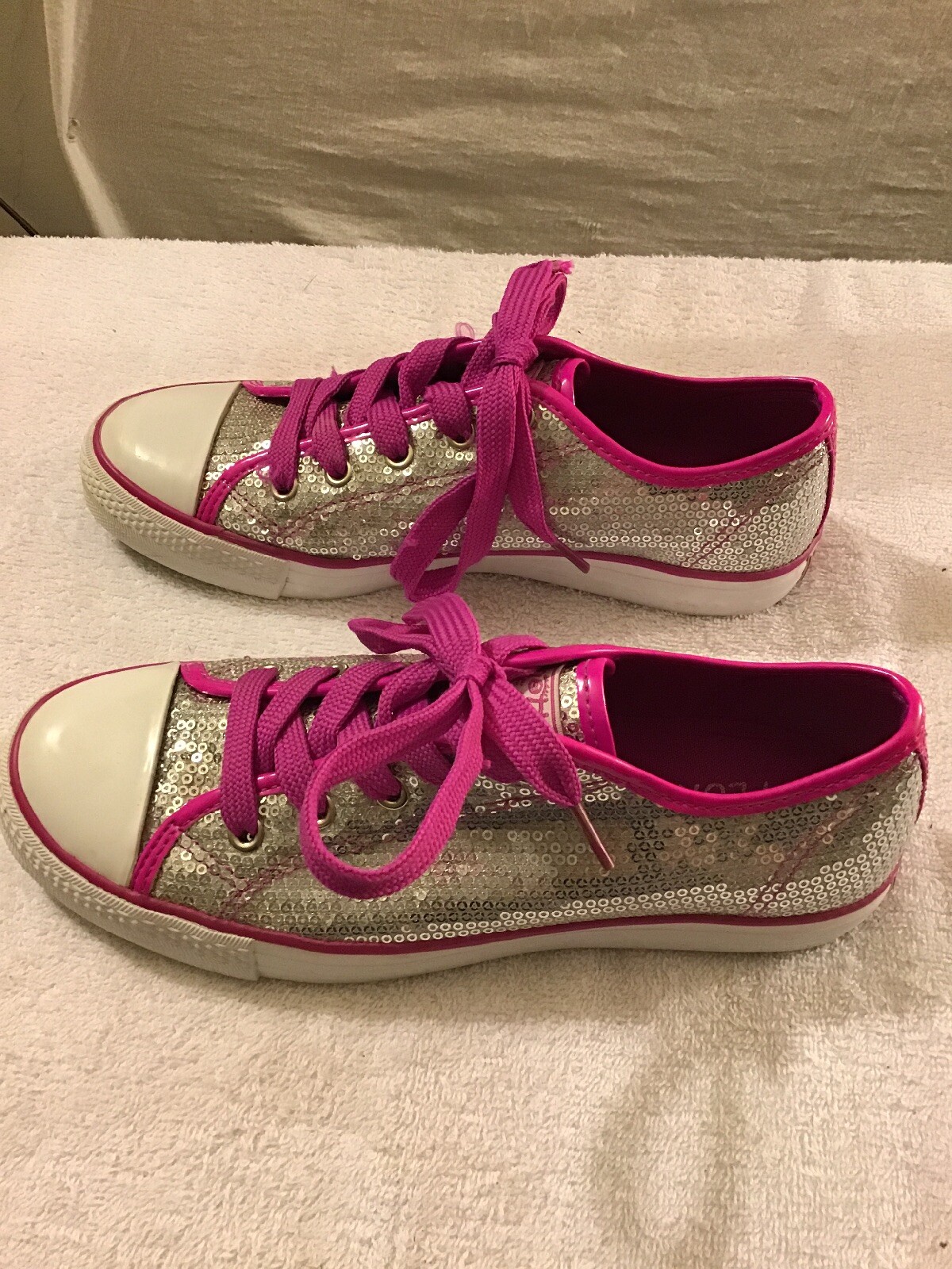 GOTTA FLURT Women’s Sneakers Purple & Silver size 8M