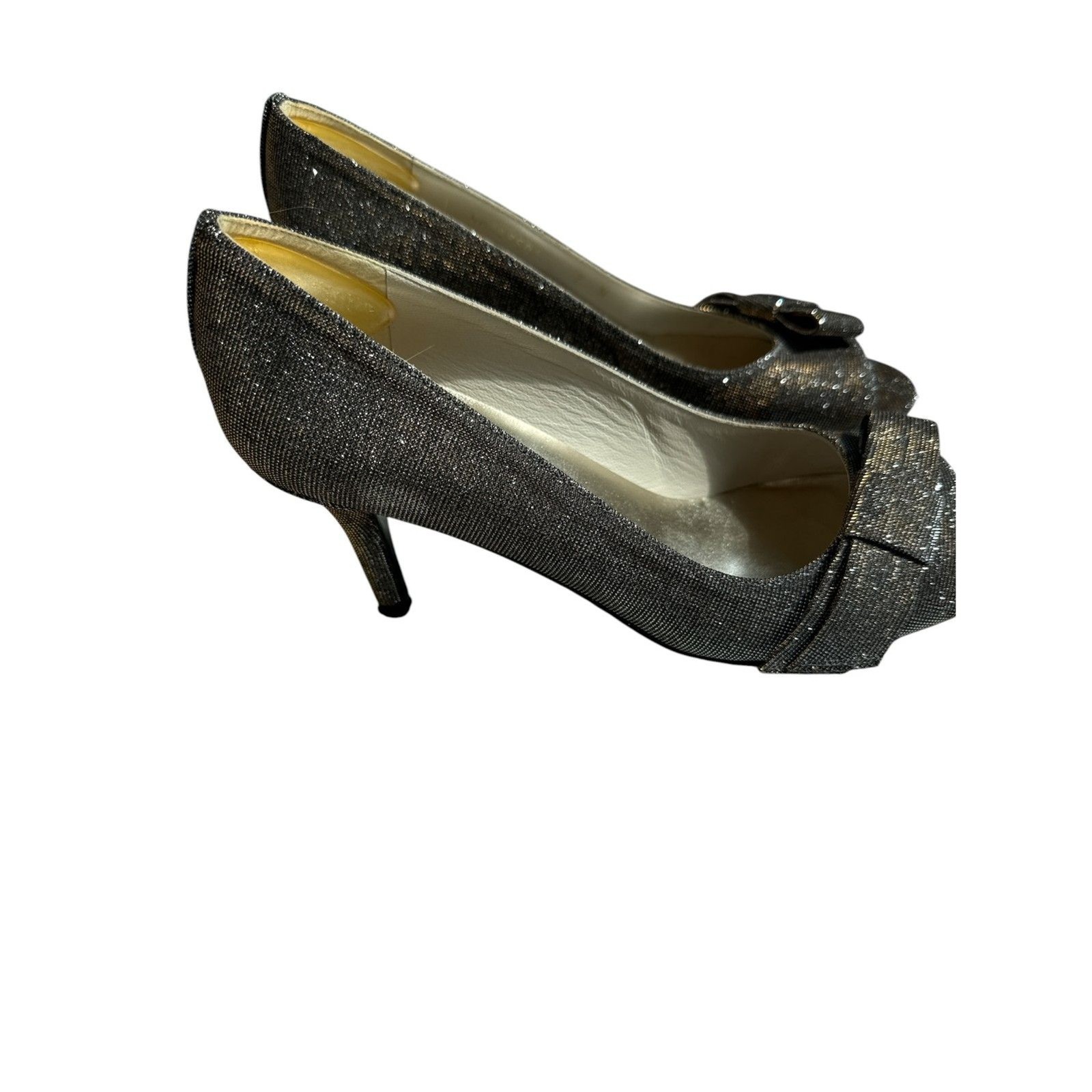 Stuart Weitzman Metallic Glitter «Bowover» Peep Toe Pump 7N EUC $398