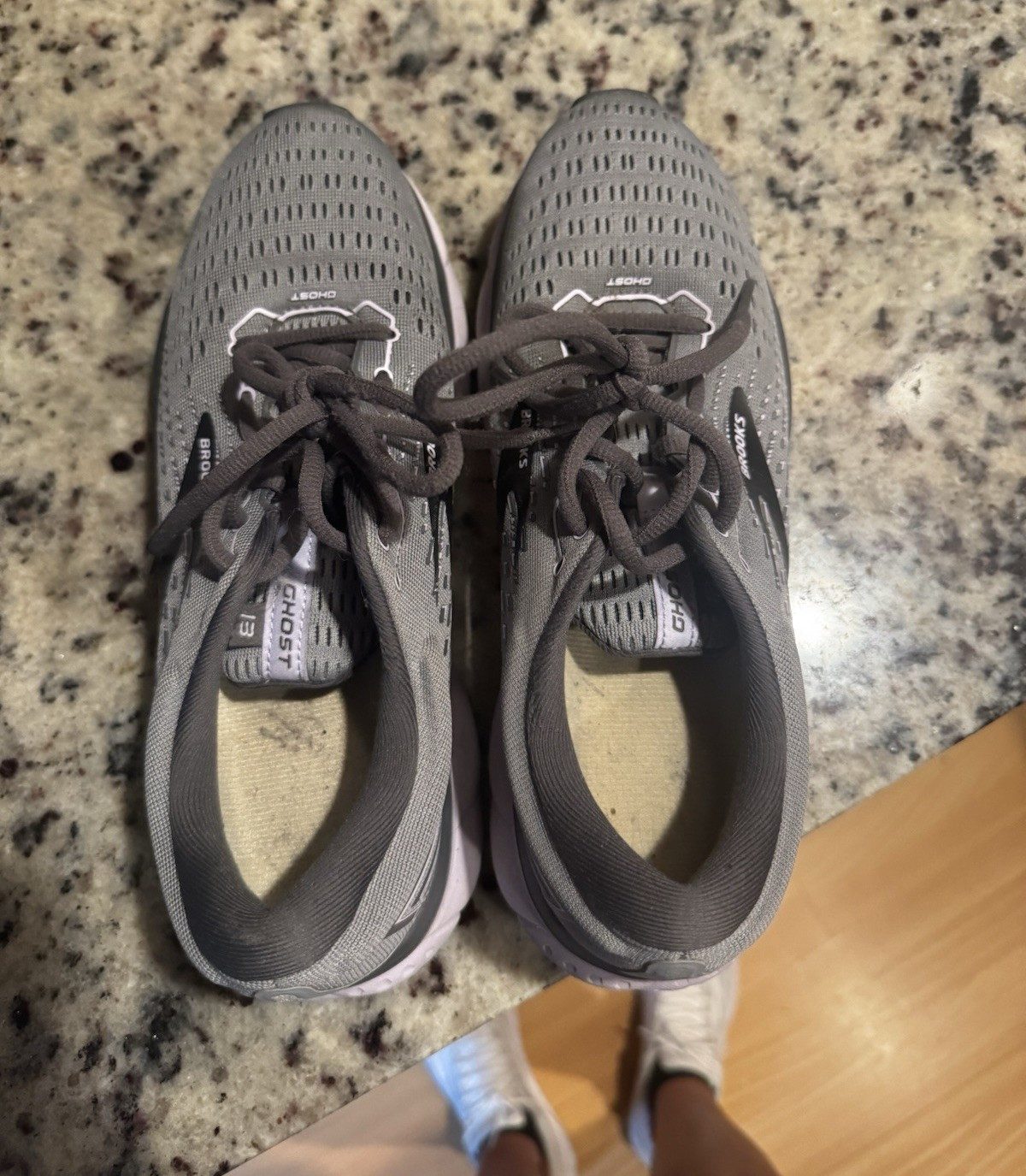 Brooks Ghost 13 Gray/Black Low Top Lace-Up Athletic Running Sneakers 120338