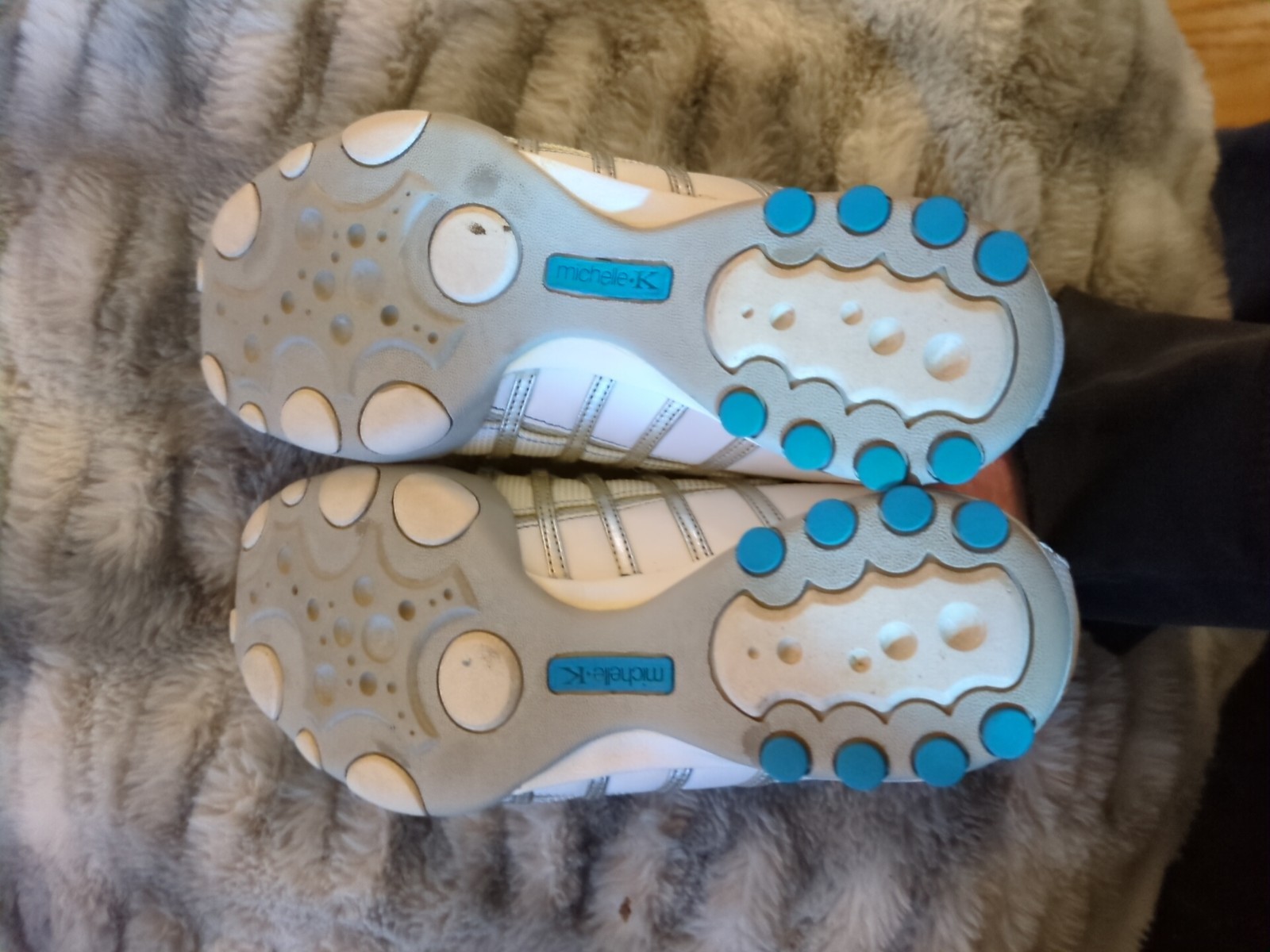 Womens MICHELLE K DIVA Athletic White / Silver Tennis Walking Shoes Size 7.5