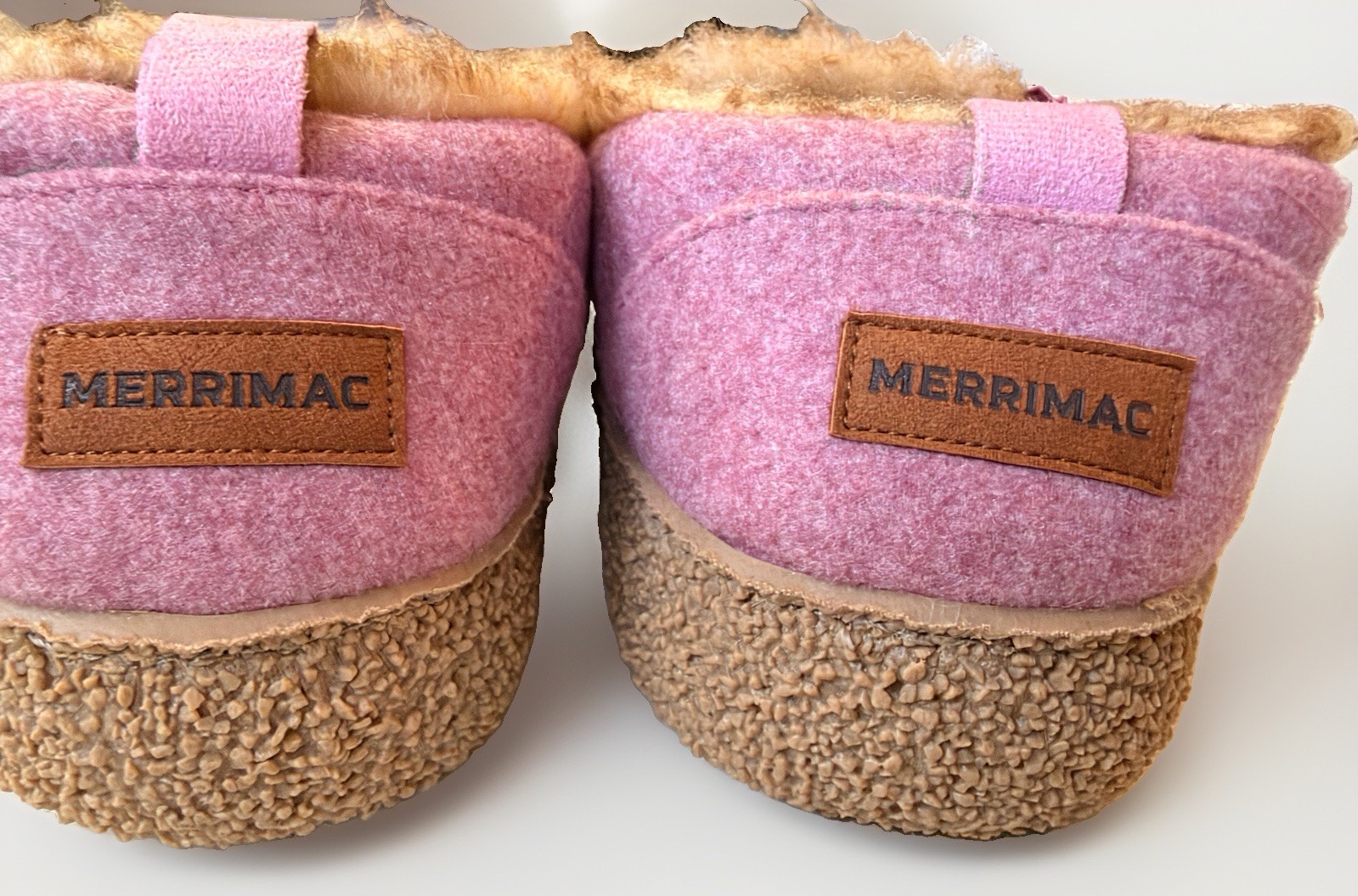 MERRIMAC Women’s Fuzzy Cable Knit Slipper Socks Grippers New PINK Womens 7