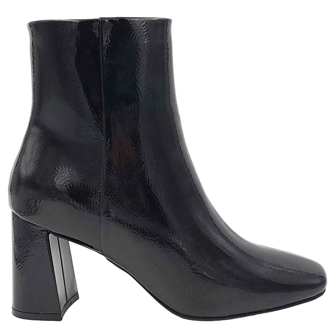Sugar Women Block Heel Ankle Booties Elly Size US 8M Black Faux Patent