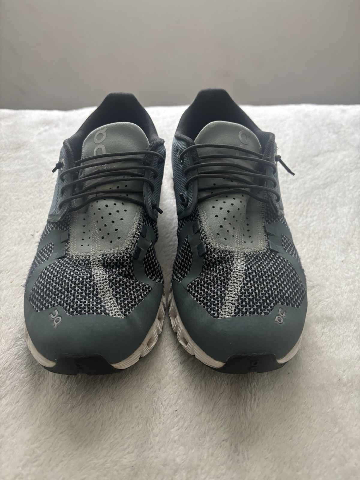 On Cloud Womens Blue Solid Lace-Up Low Top Athletic Sneaker Rubber Outsole Size9