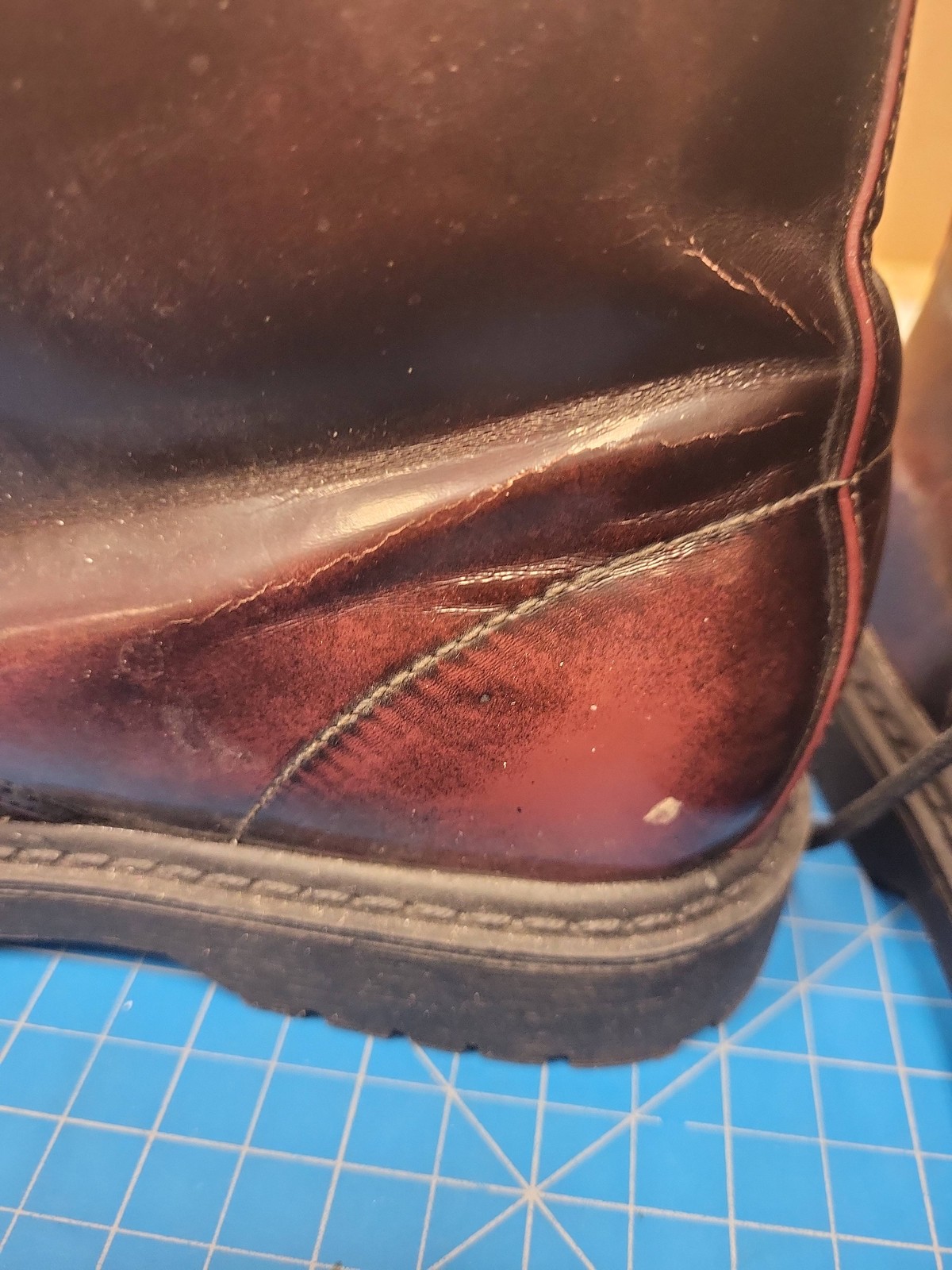 Women’s Burgundy Combat Boots Lace Up Size 8 Faux Leather Goth Punk Lug Sole