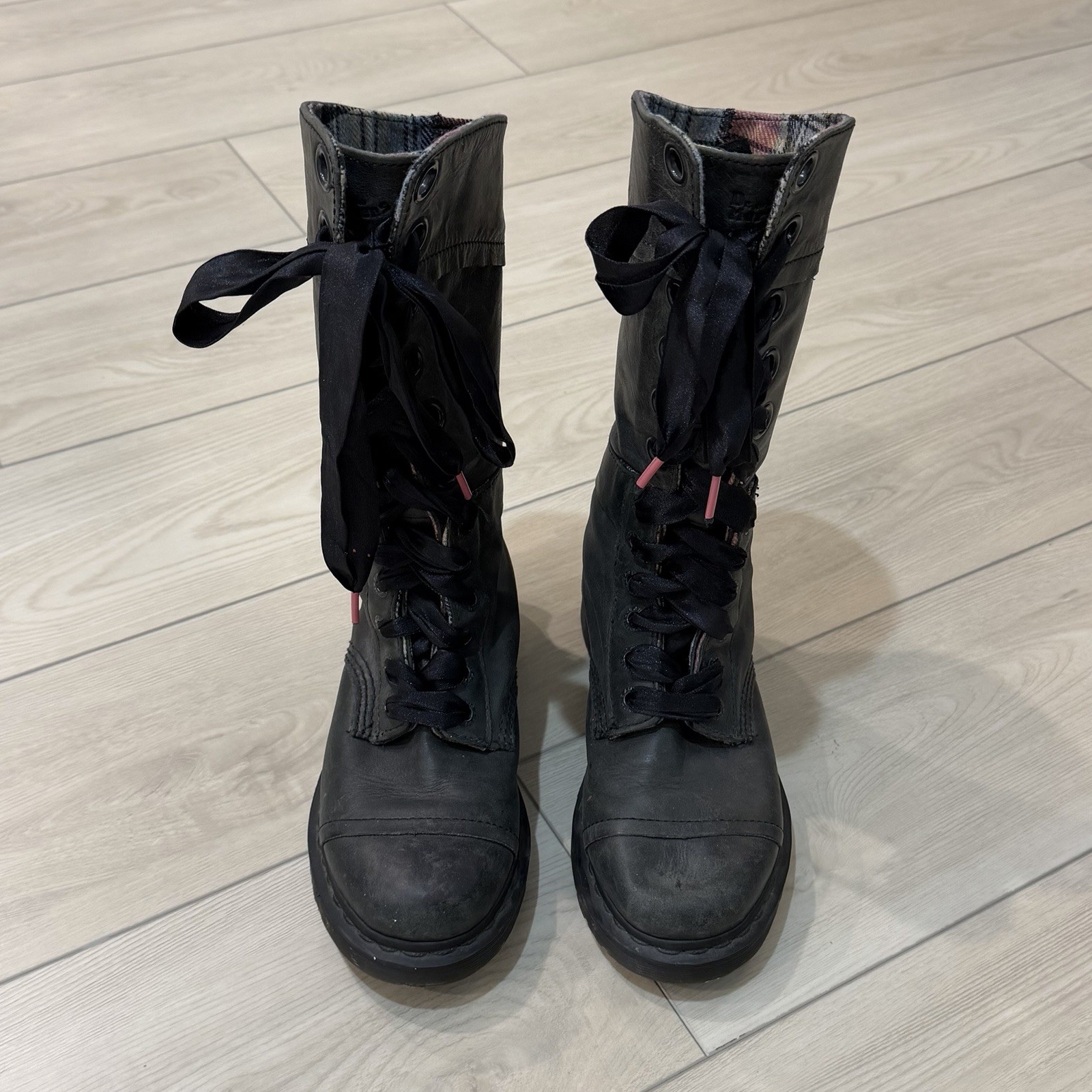 DR MARTENS Triumph Fold Over Green Boots Pink Plaid Lined US 8 L | EU 39 | UK 6