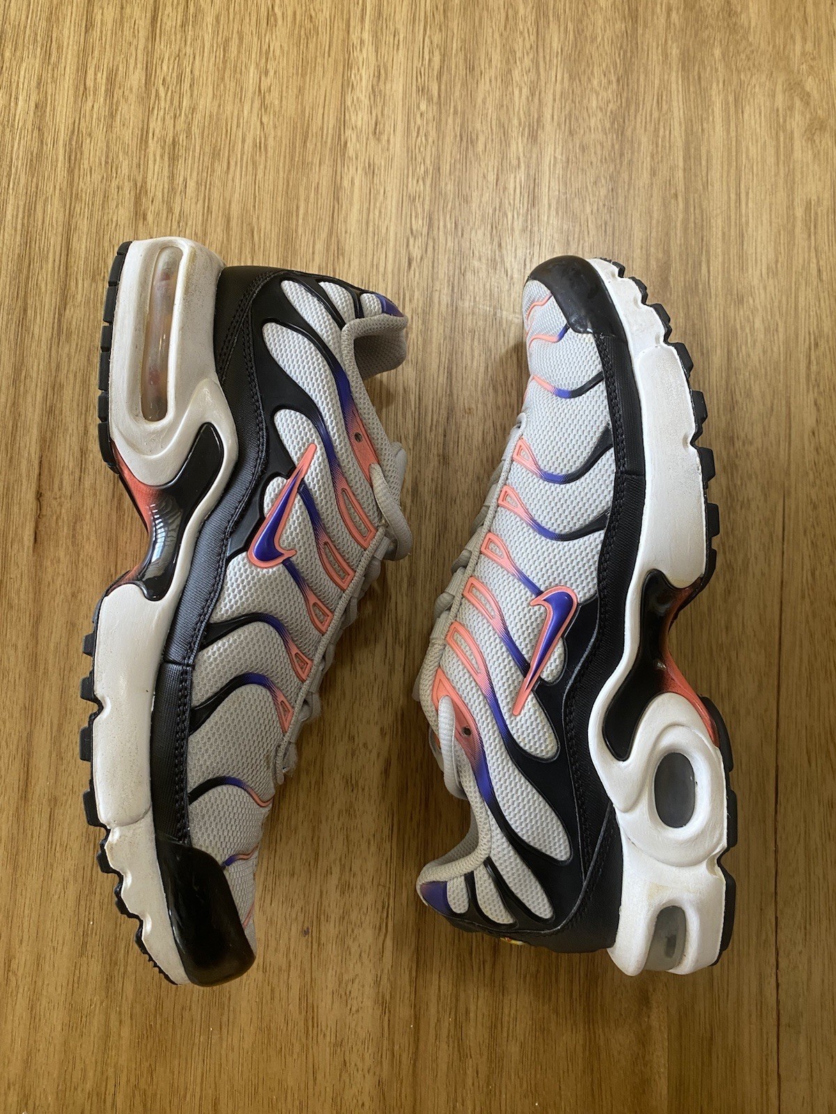 Air Max Plus Tuned TN (GS) Platinum Violet Lava Trainers 718071 007 W8.5 / 7Y