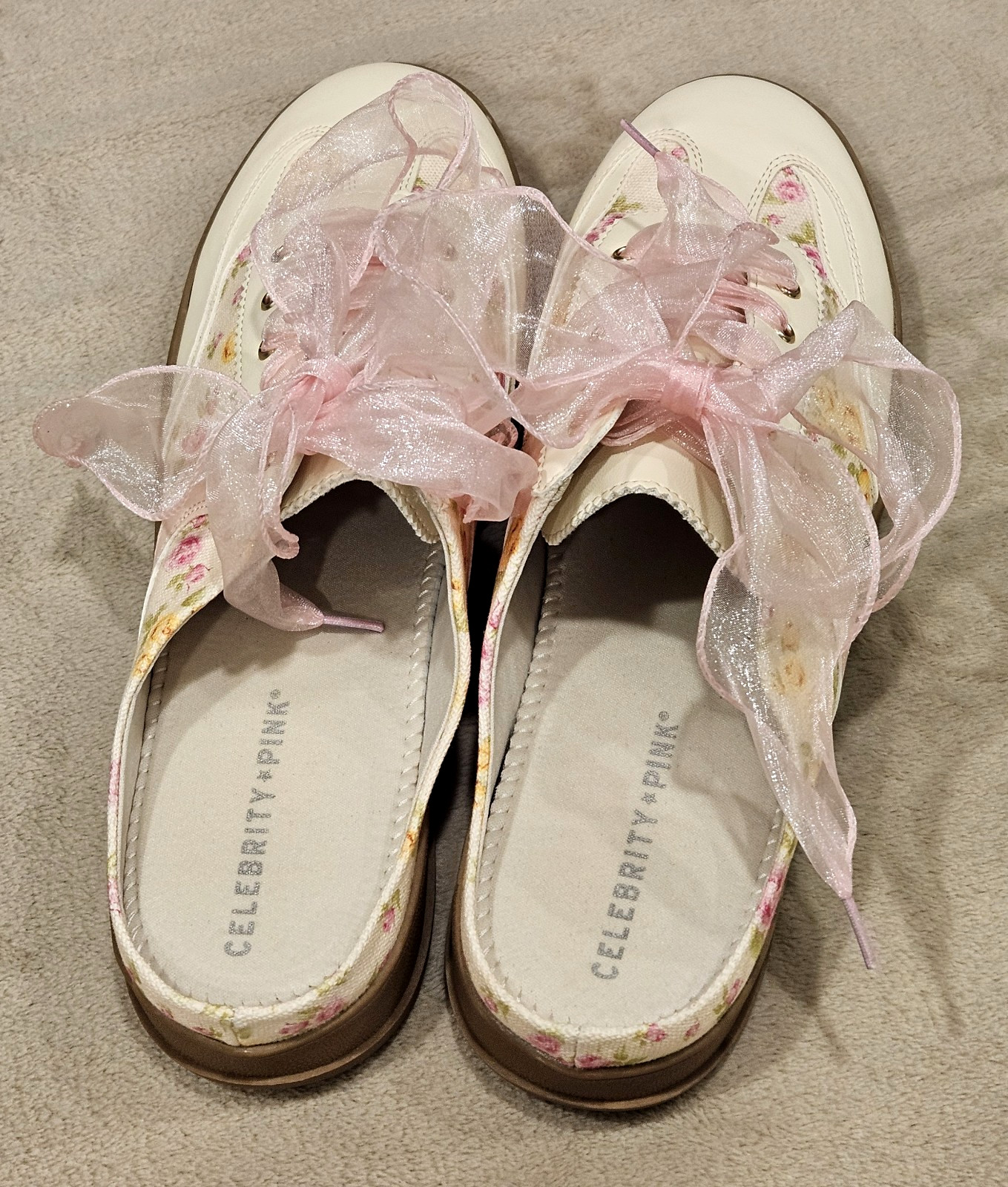 Celebrity Pink Slip On Shoes Size 10