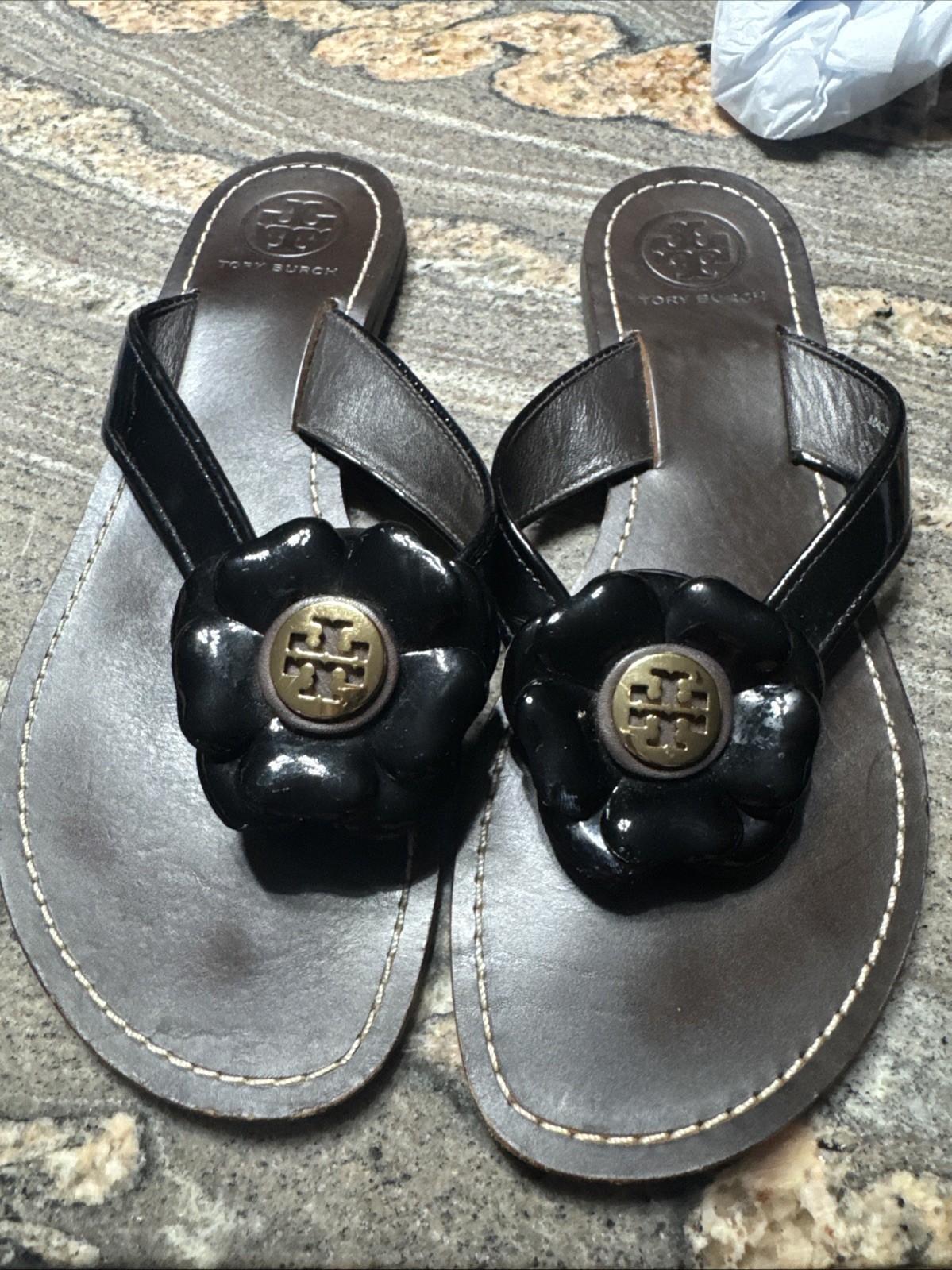 Tory Birch Breely Flower flip flop Sandals ( 8 1/2 )Fits 7 Women