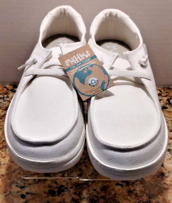 Women shoes Lizzy foam Mad Love White Recycled Materials Eco Friendly 2016