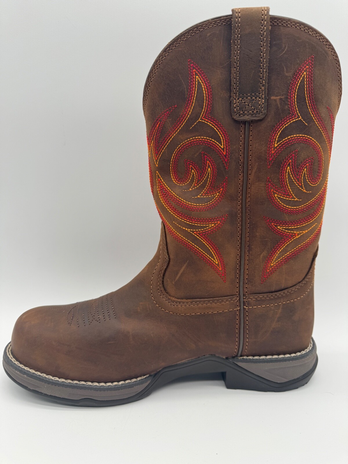Semi new AriatAnthem Round Toe Composite Toe Work Boot Women’s in BROWN SZ 8 B