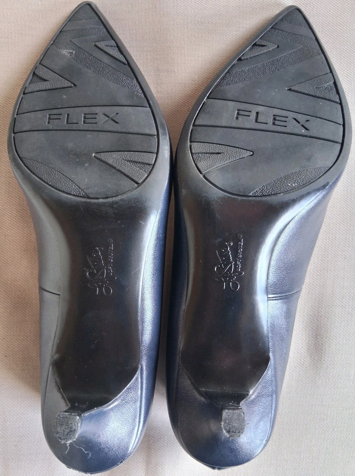 💙 LifeStride Soft System Navy Blue Kitten Heel Pumps Women’s 8M Comfort Shoes