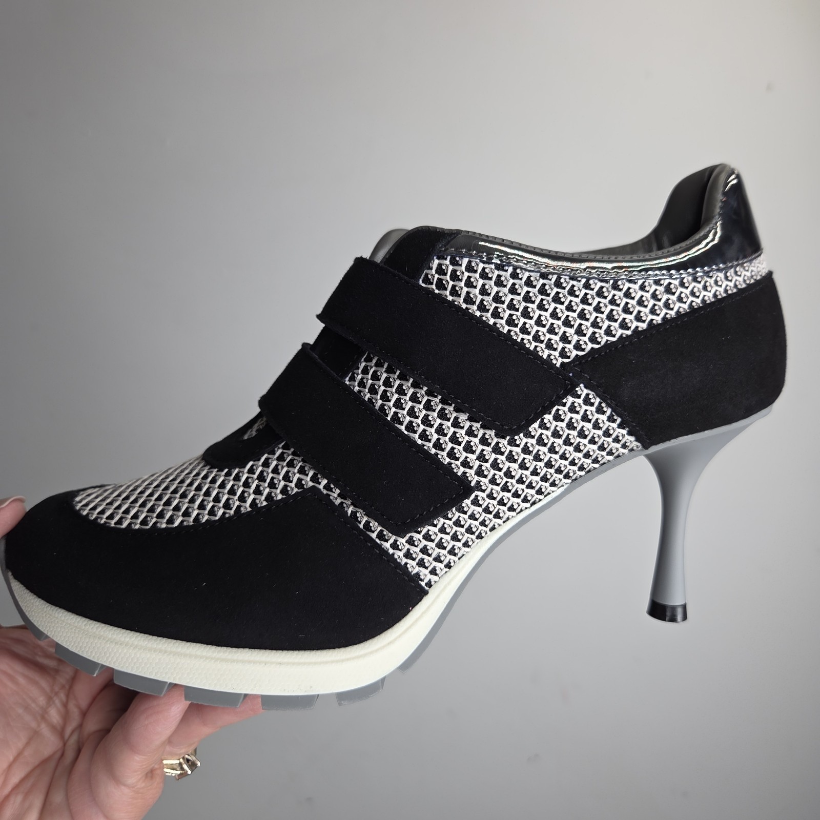Sneex Sarah Blakely The Blake Hy-Heels 9 Black Silver Stiletto Made Spain