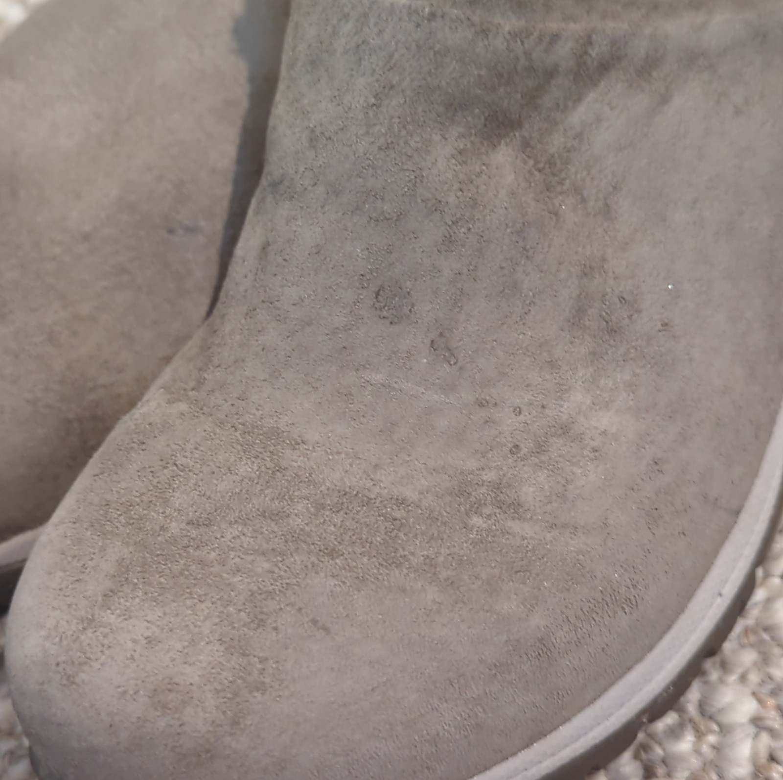 Dansko Parson Suede Clogs Womens EU 39 US 8.5-9 Tan Waterproof Vibram