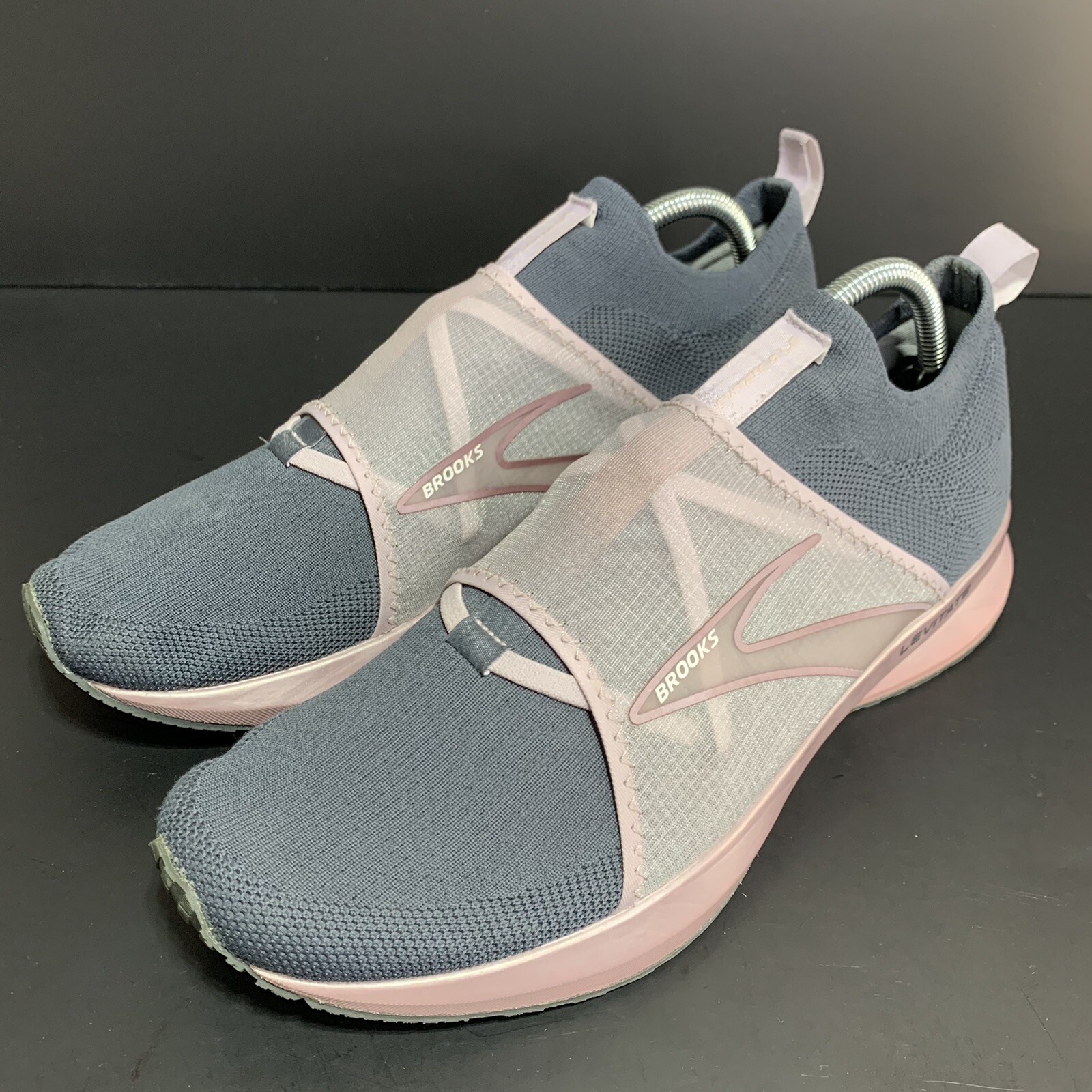 Brooks Levitate 4 LE Running Shoes 1203471B074 Grey Pink Women’s Size 11 B