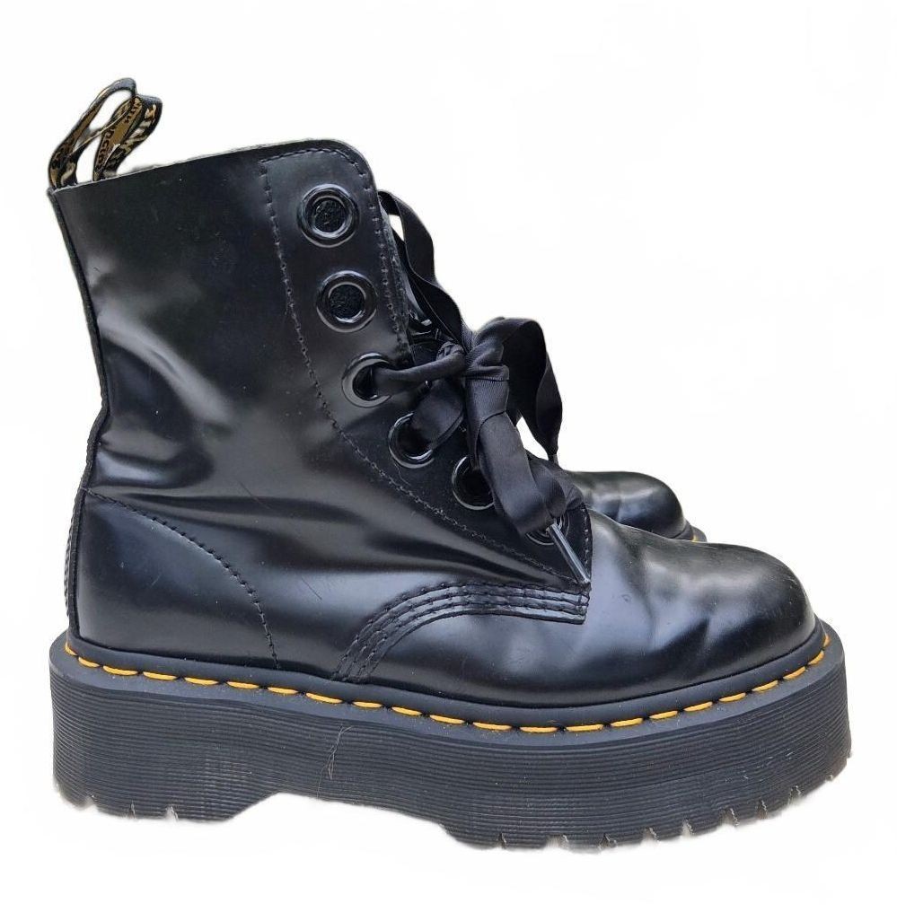 Dr. Martens Molly Platform Boots Black Leather Women’s Size US 8 / UK 6 Grunge