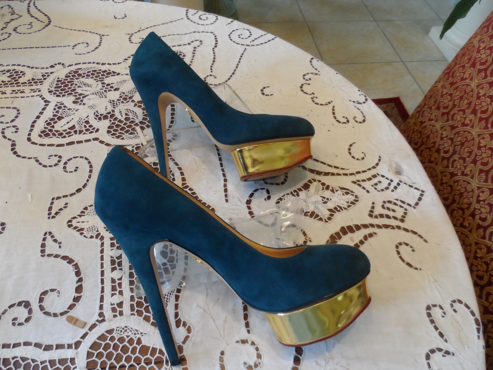 Charlotte Olympia Turquoise Blue Suede «Dolly» Pumps Size 39.5″ M
