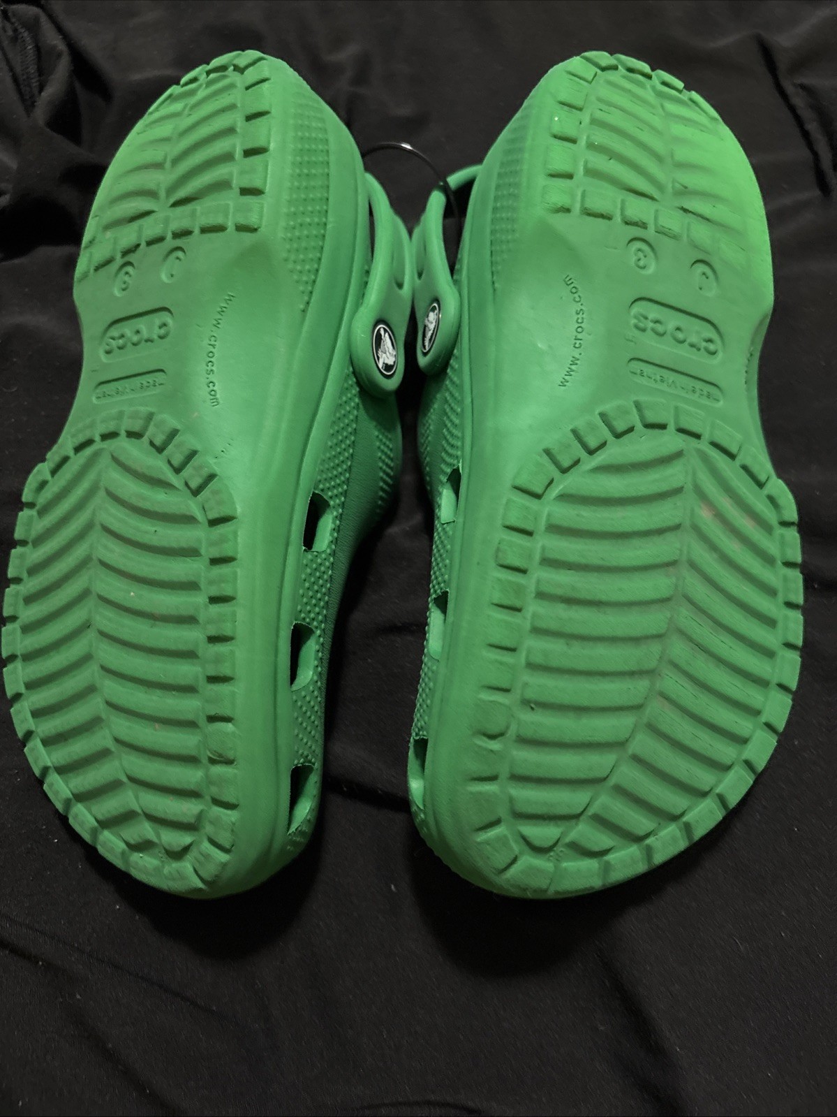 Croc Classic Clogs Vibrate Green Size 3