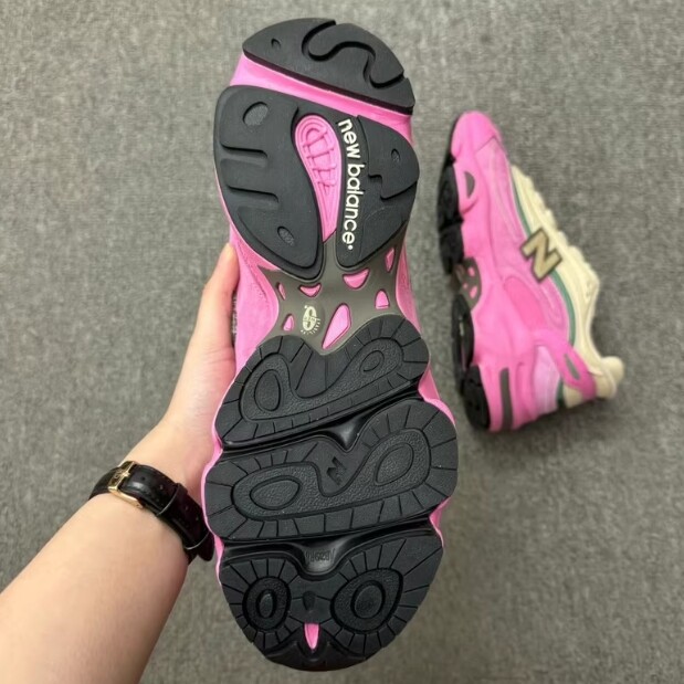 NB-1000 Pink M1000CSJ Men’s and Women’s Outdoor Sports Shoes – Super Comfortable