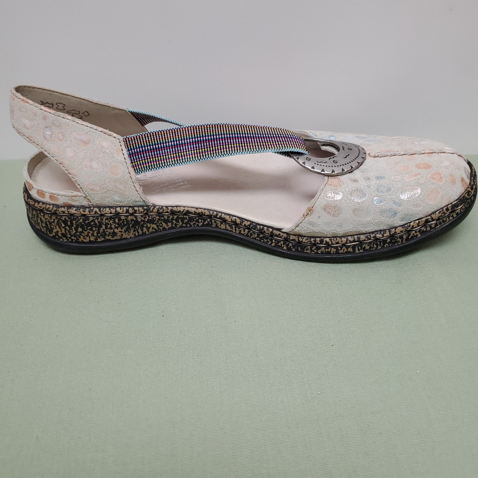 Rieker Daisy Sandals Womens 8US / 38EU Slip-On Slingback Rainbow Pebbled Flats