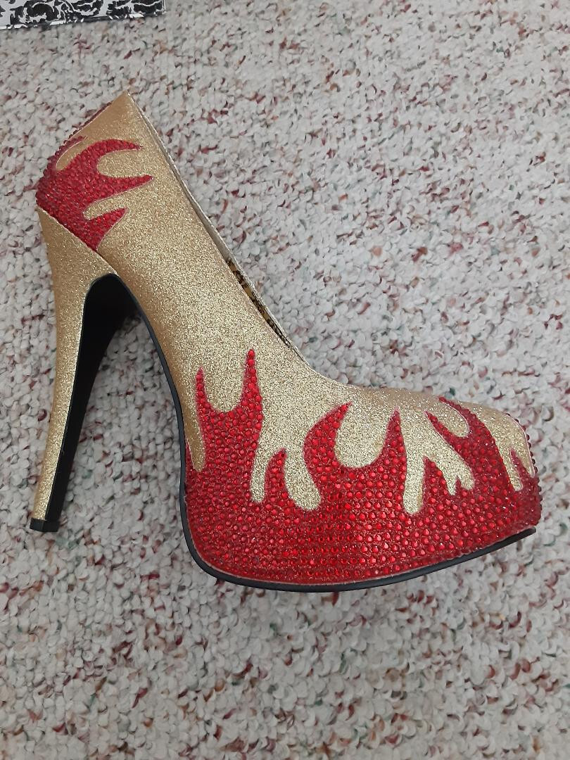 Vintage platform heels size 11 Trash & Vaudevlle St. Marks Place circa 1991