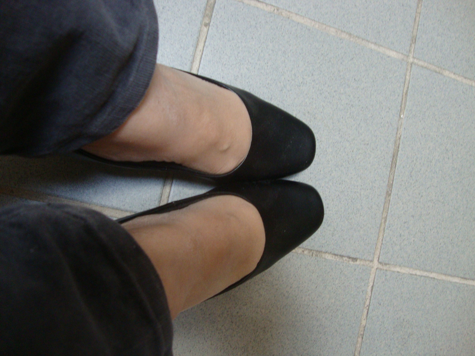 Predictions’ Black size 5.5 Low (3/4 in. to 1 1/2 in.) heel classic pump