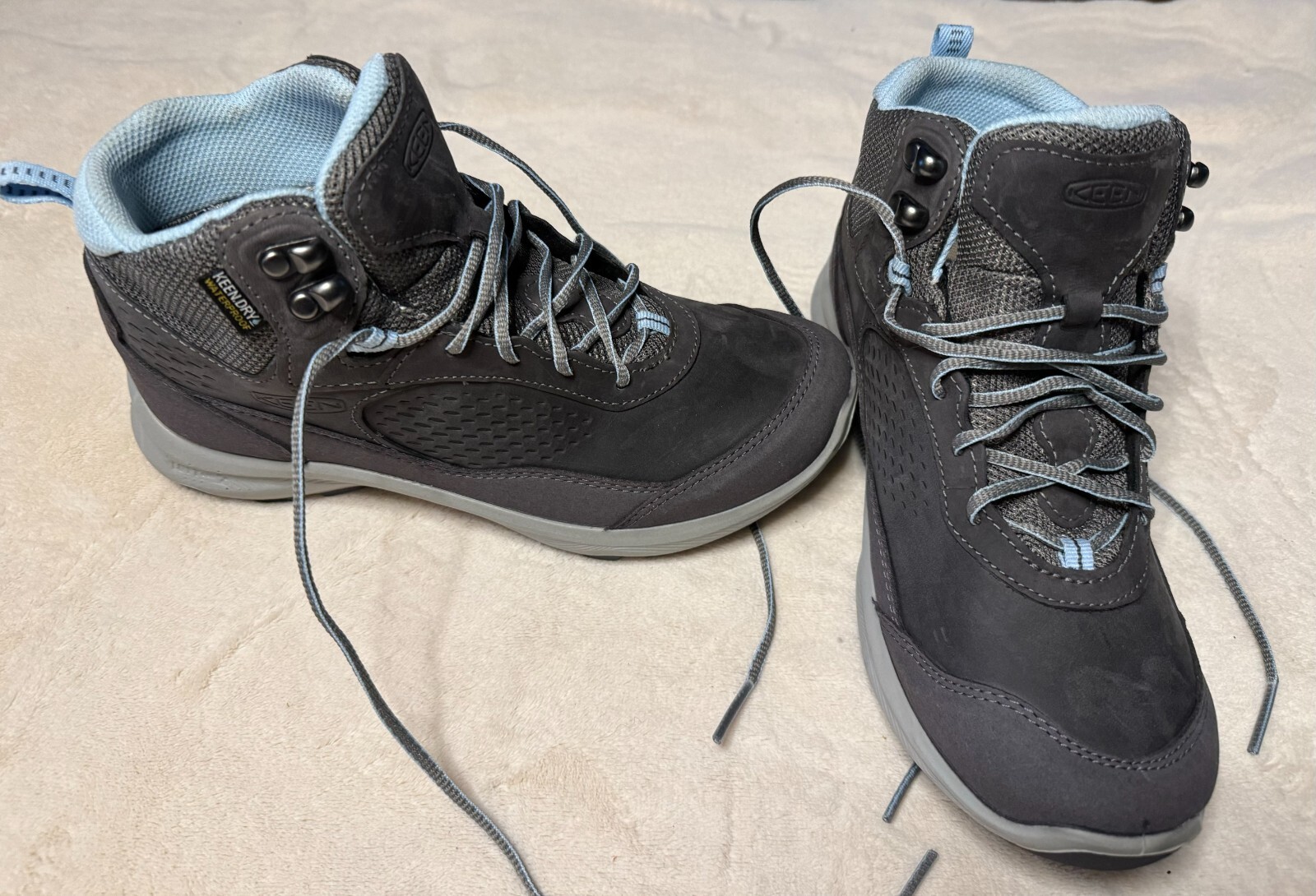 KEEN Women’s Terradora Explorer Mid Height Waterproof All Terrain Hiking Boot 6